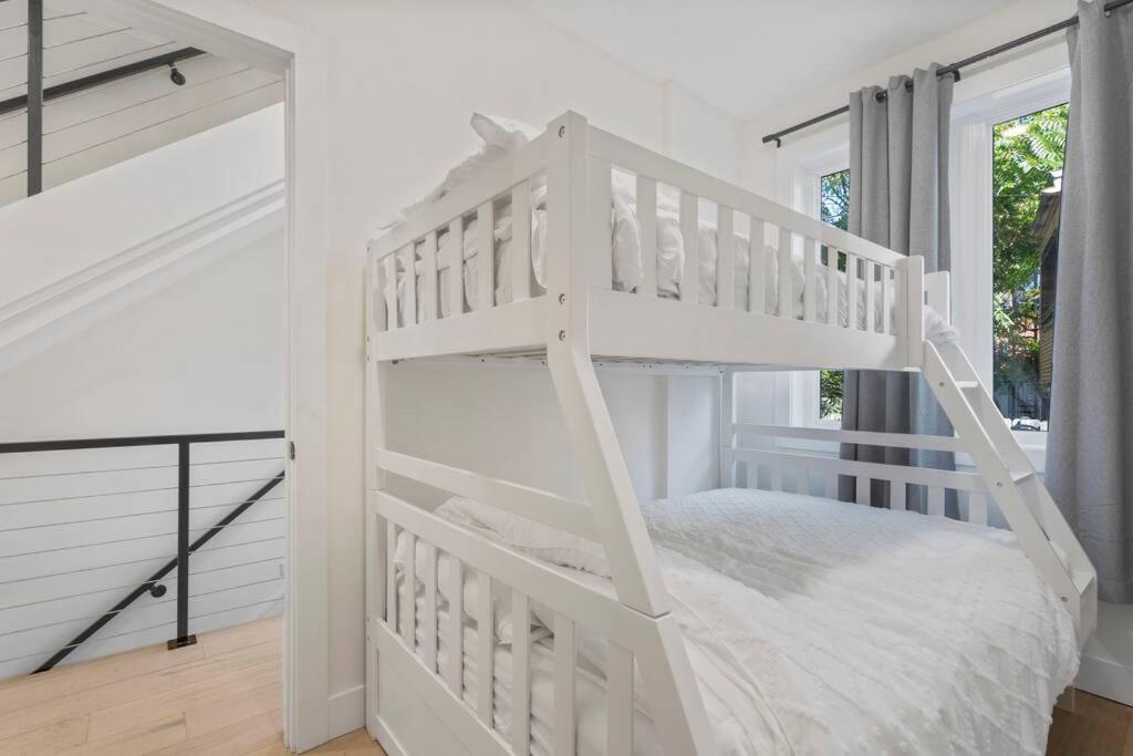 Capitol Hill 4 Charming Townhouse in Downtown DC with Rooftop Free Parking and WIFI, photo 24