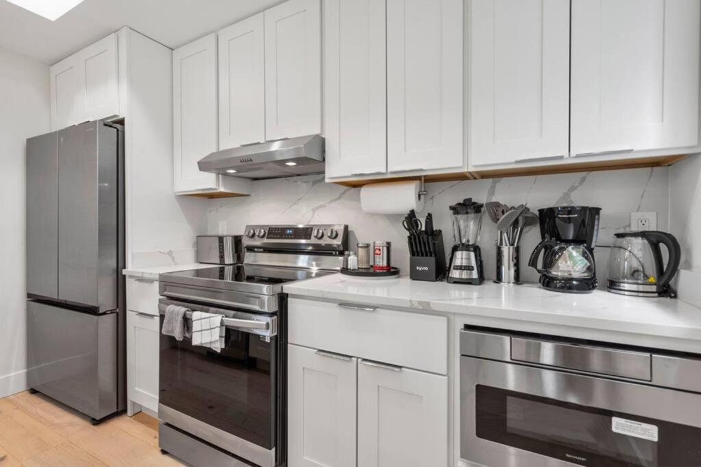 Capitol Hill 4 Charming Townhouse in Downtown DC with Rooftop Free Parking and WIFI, photo 33