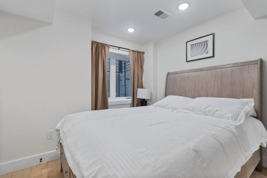 Capitol Hill 4 Charming Townhouse in Downtown DC with Rooftop Free Parking and WIFI, photo 26