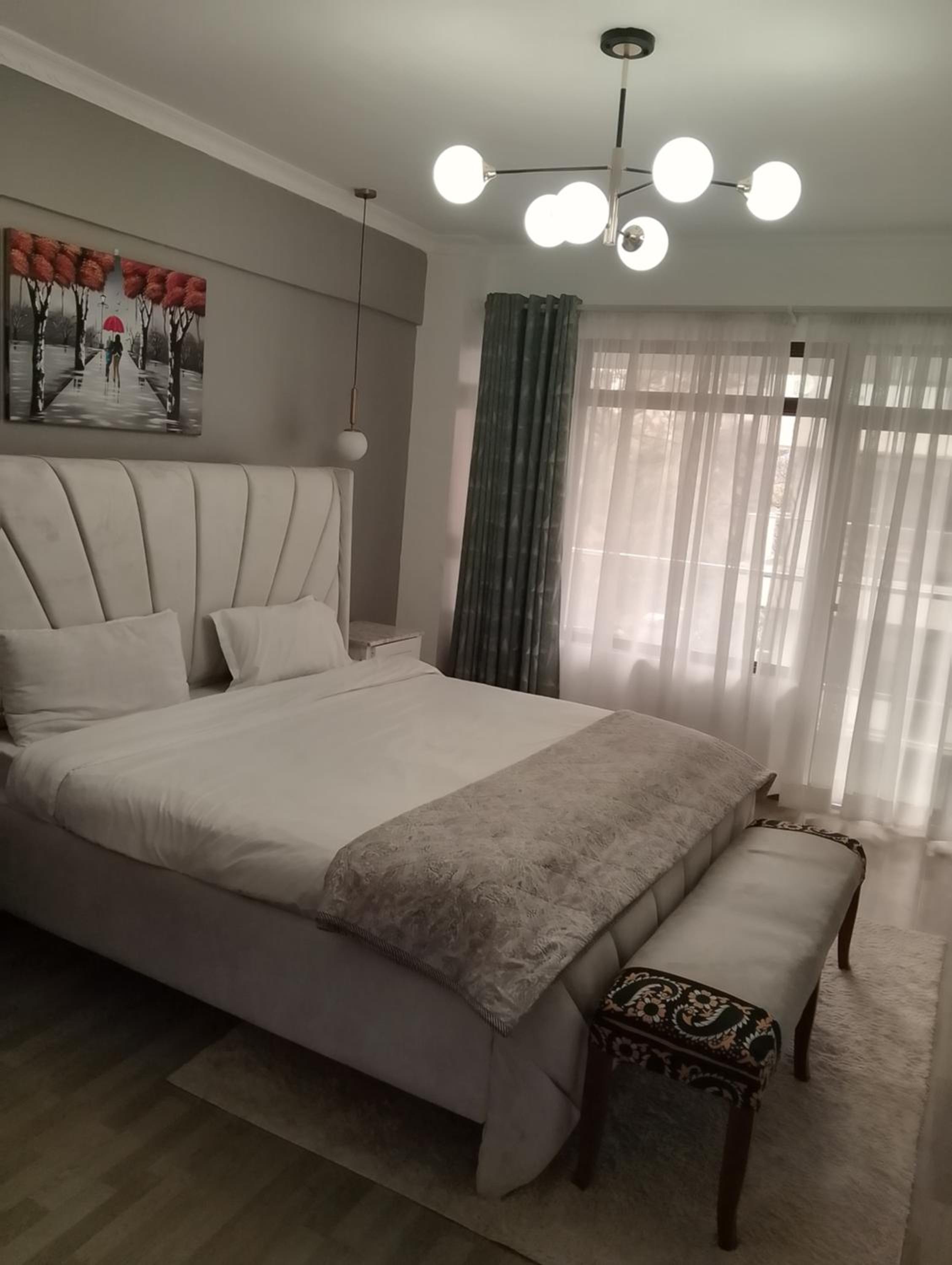 Pretty 4 bedroom at cozy apartments view 3