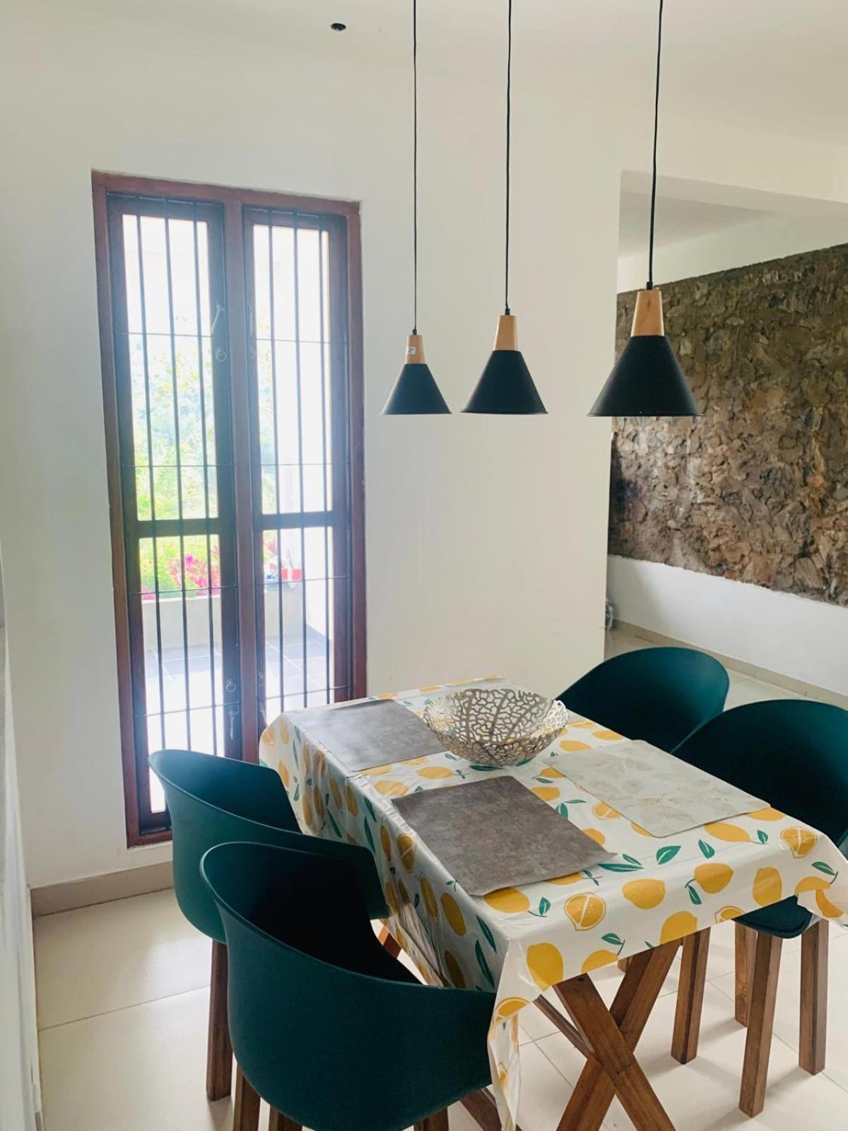 Hillcrest Holiday Home -Kandy