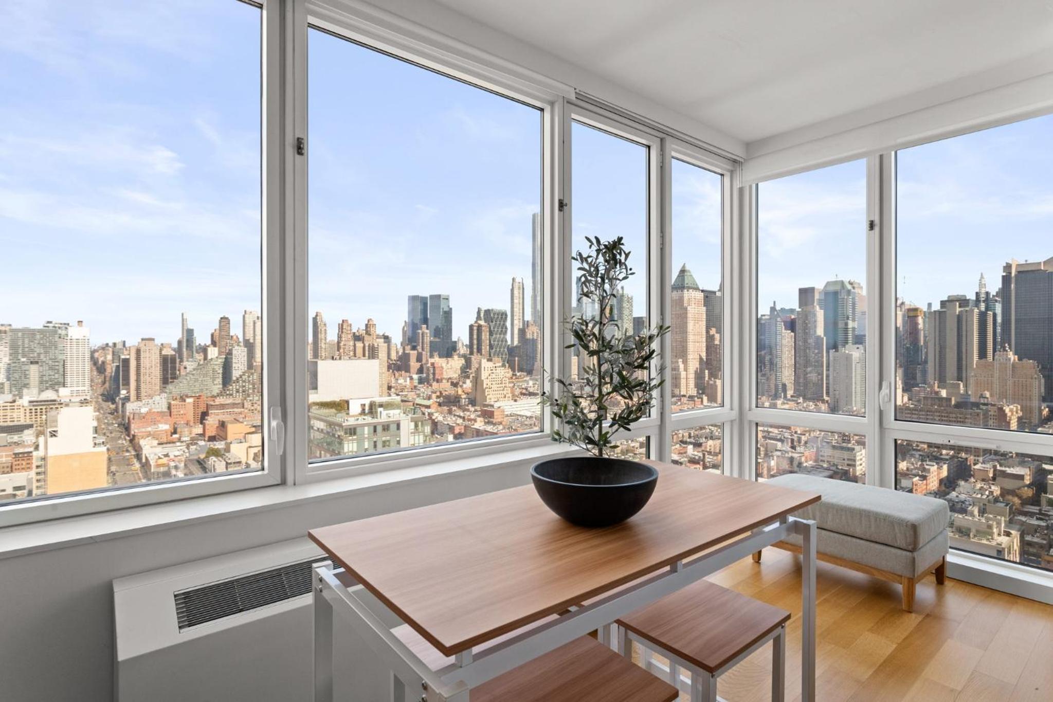 1 BD Luxury apartment with stunning views