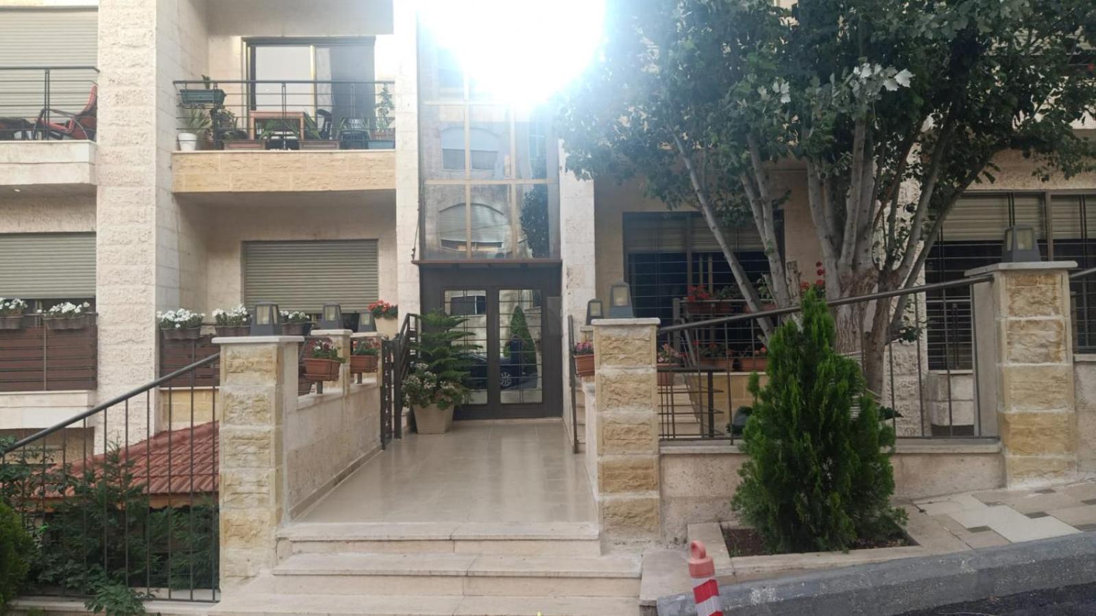 Elegant Apartment