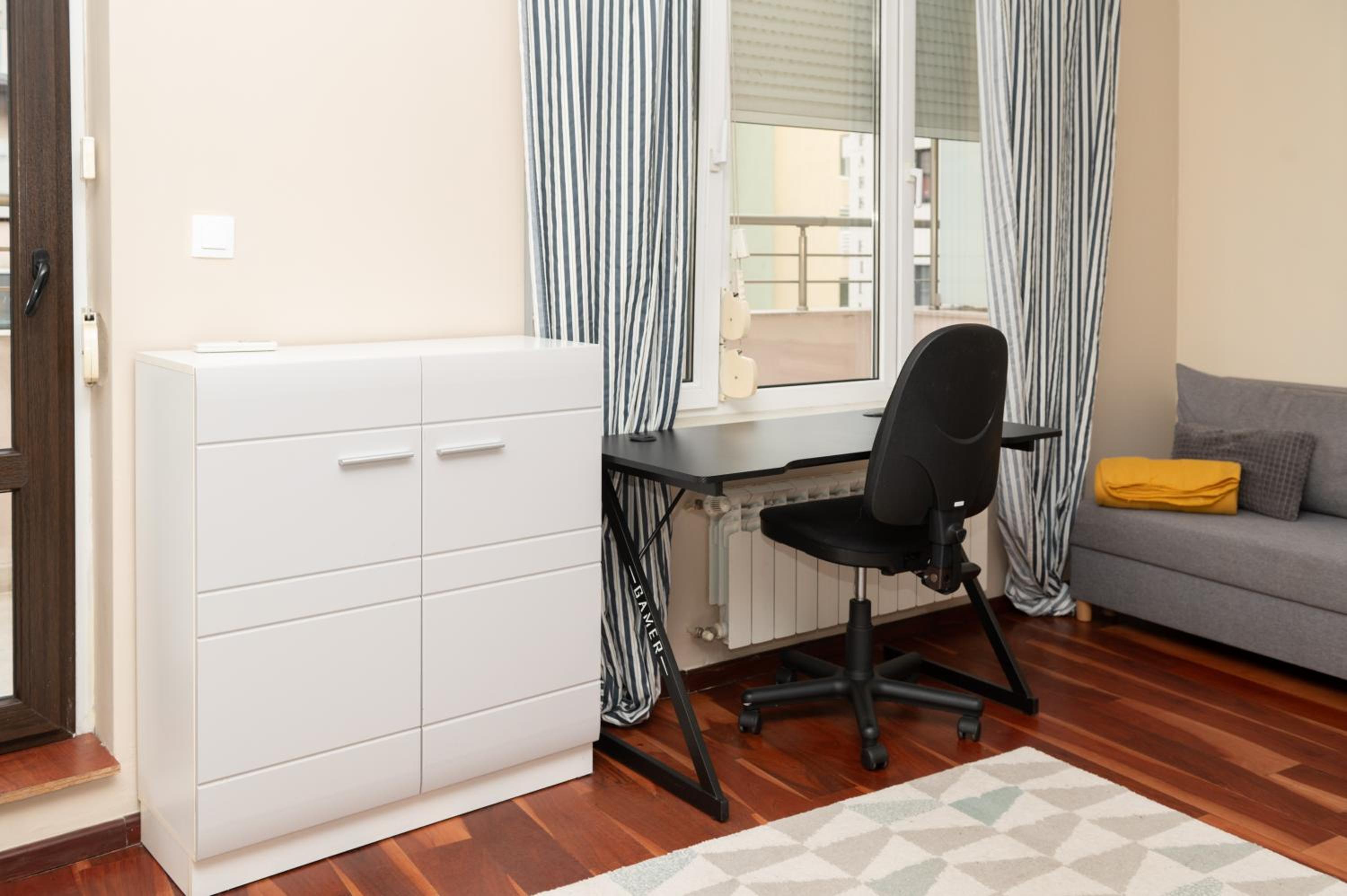 Charming 1BR Steps from South Park