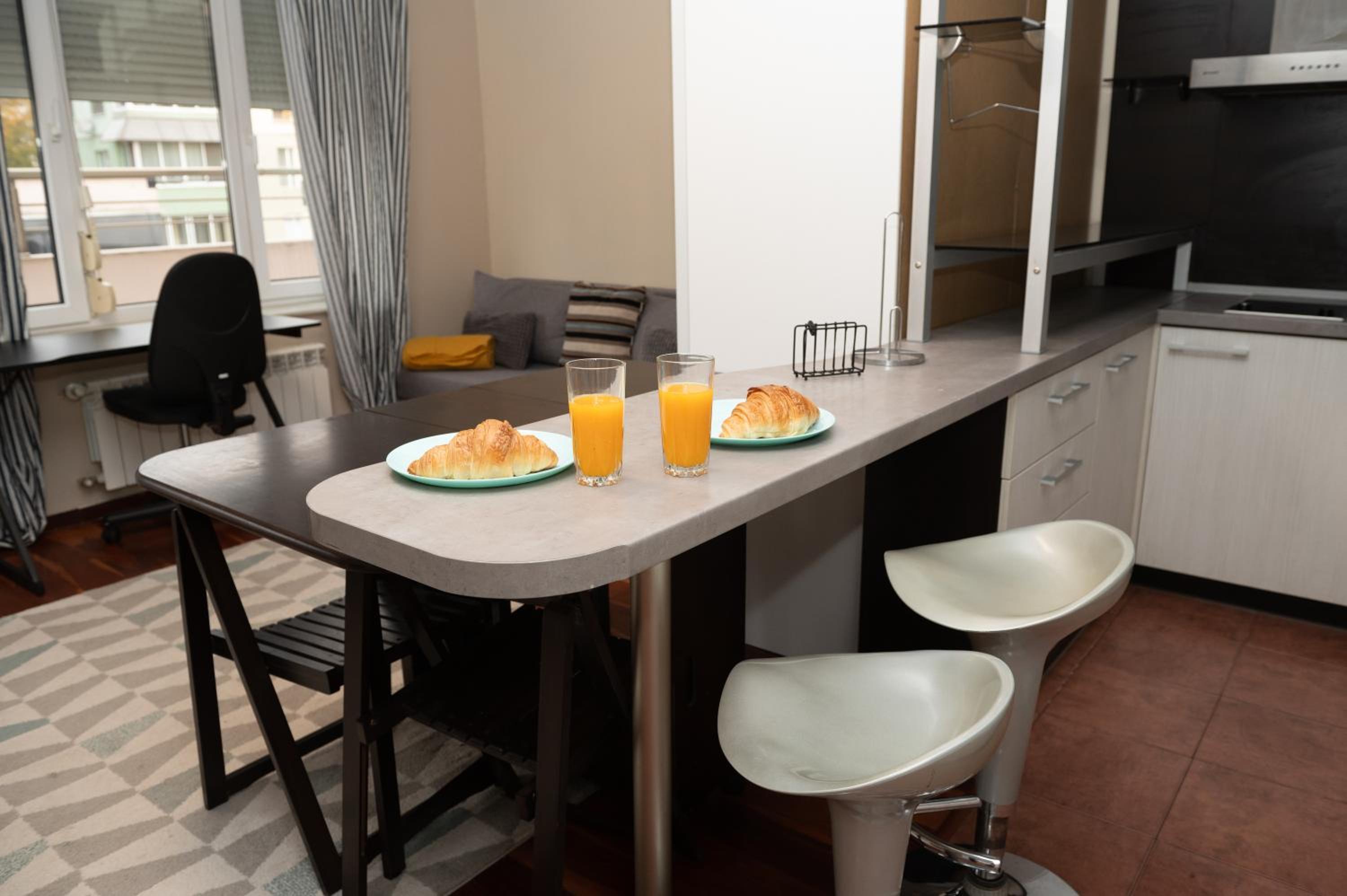 Charming 1BR Steps from South Park