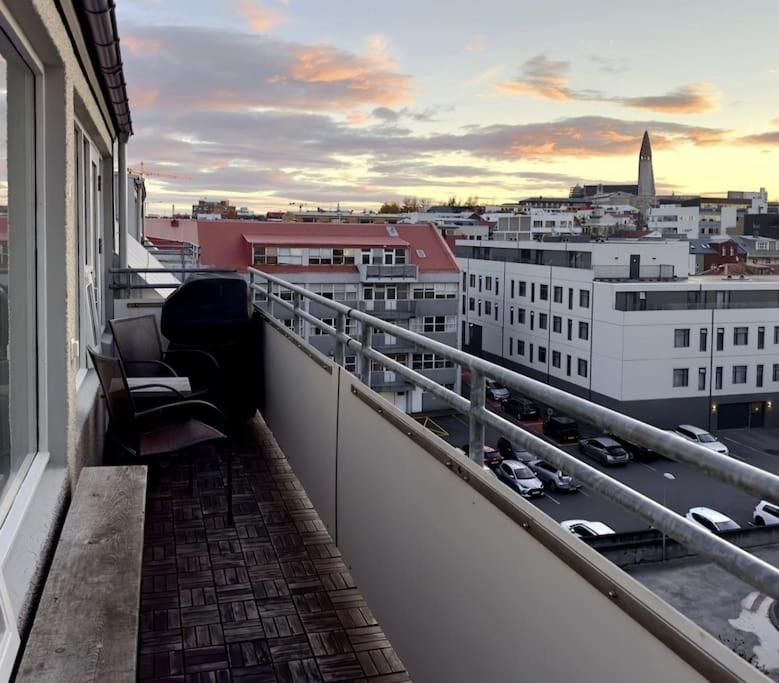 Penthouse in downtown Reykjavik with unique view view 5