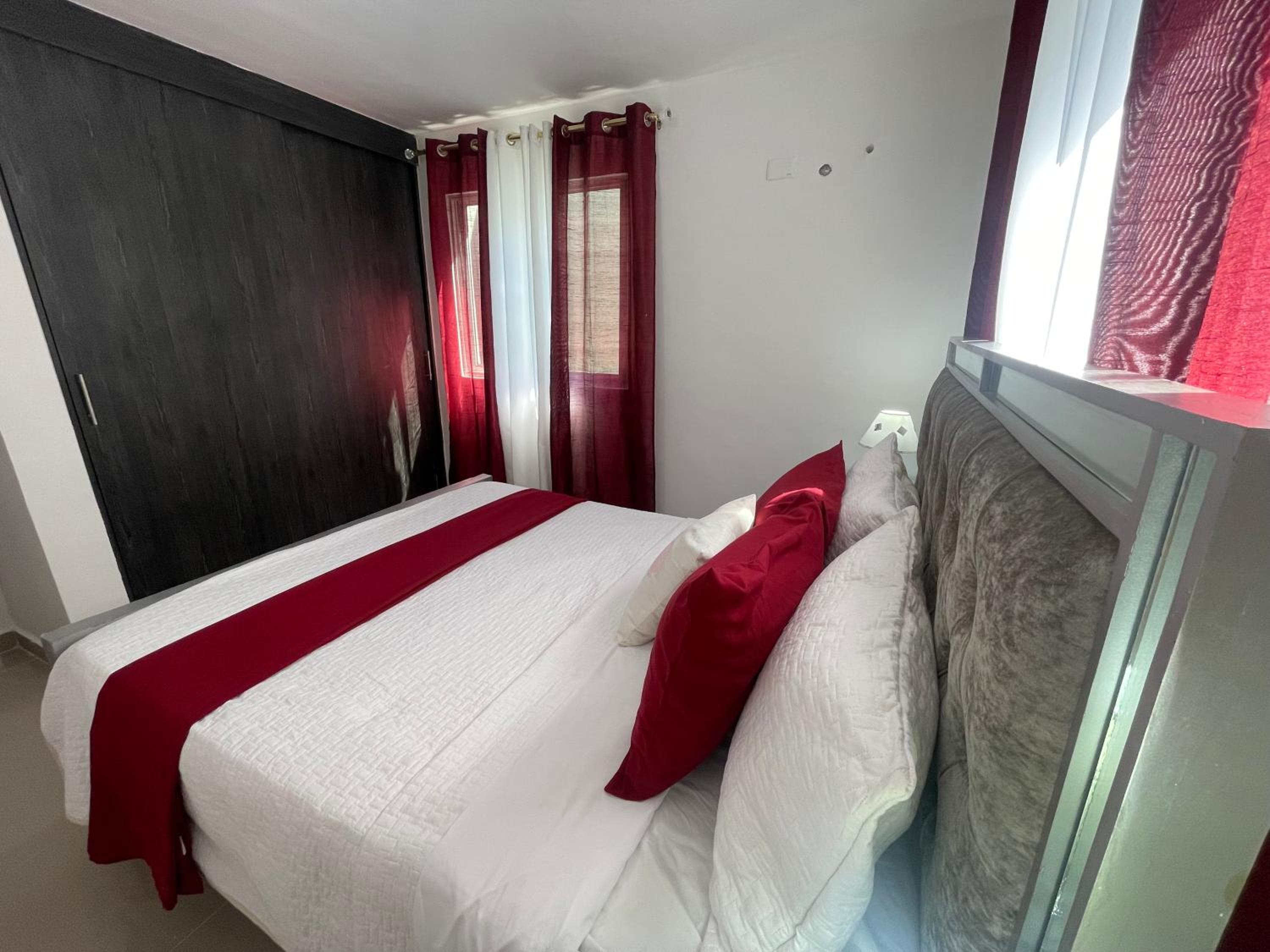 Apartamento con terraza y jacuzzi privado