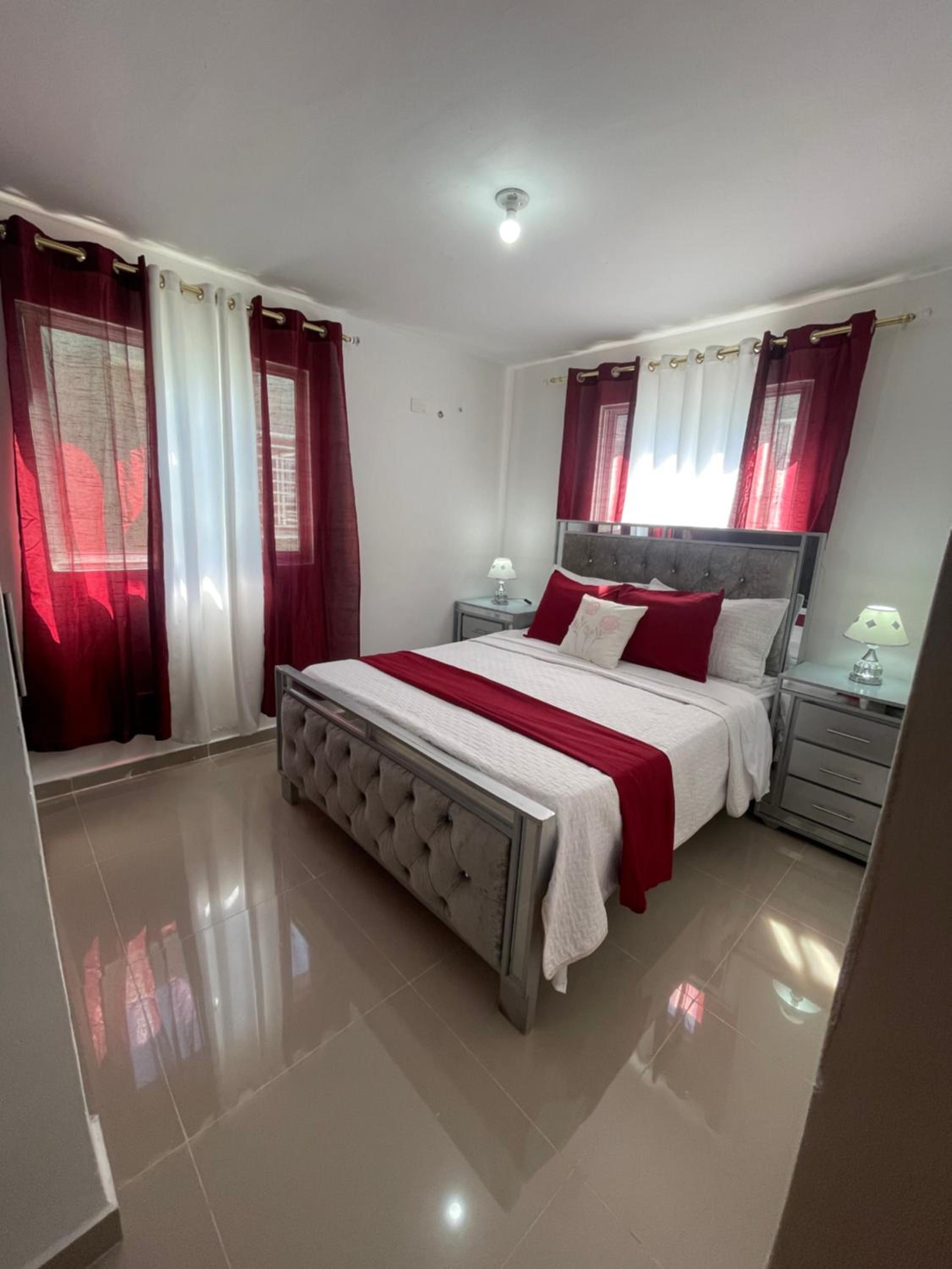 Apartamento con terraza y jacuzzi privado