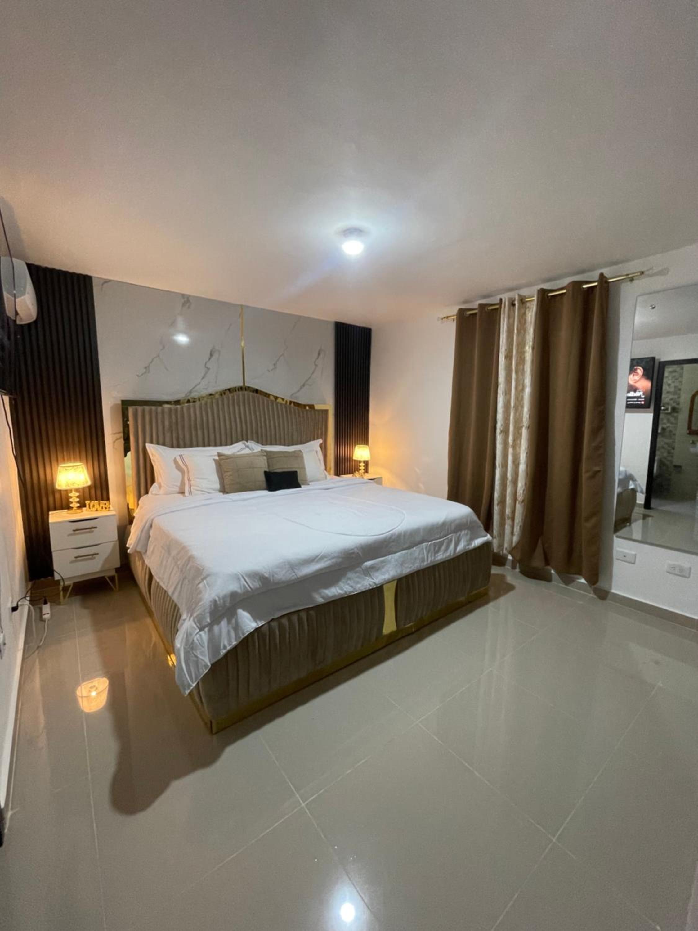 Apartamento con terraza y jacuzzi privado