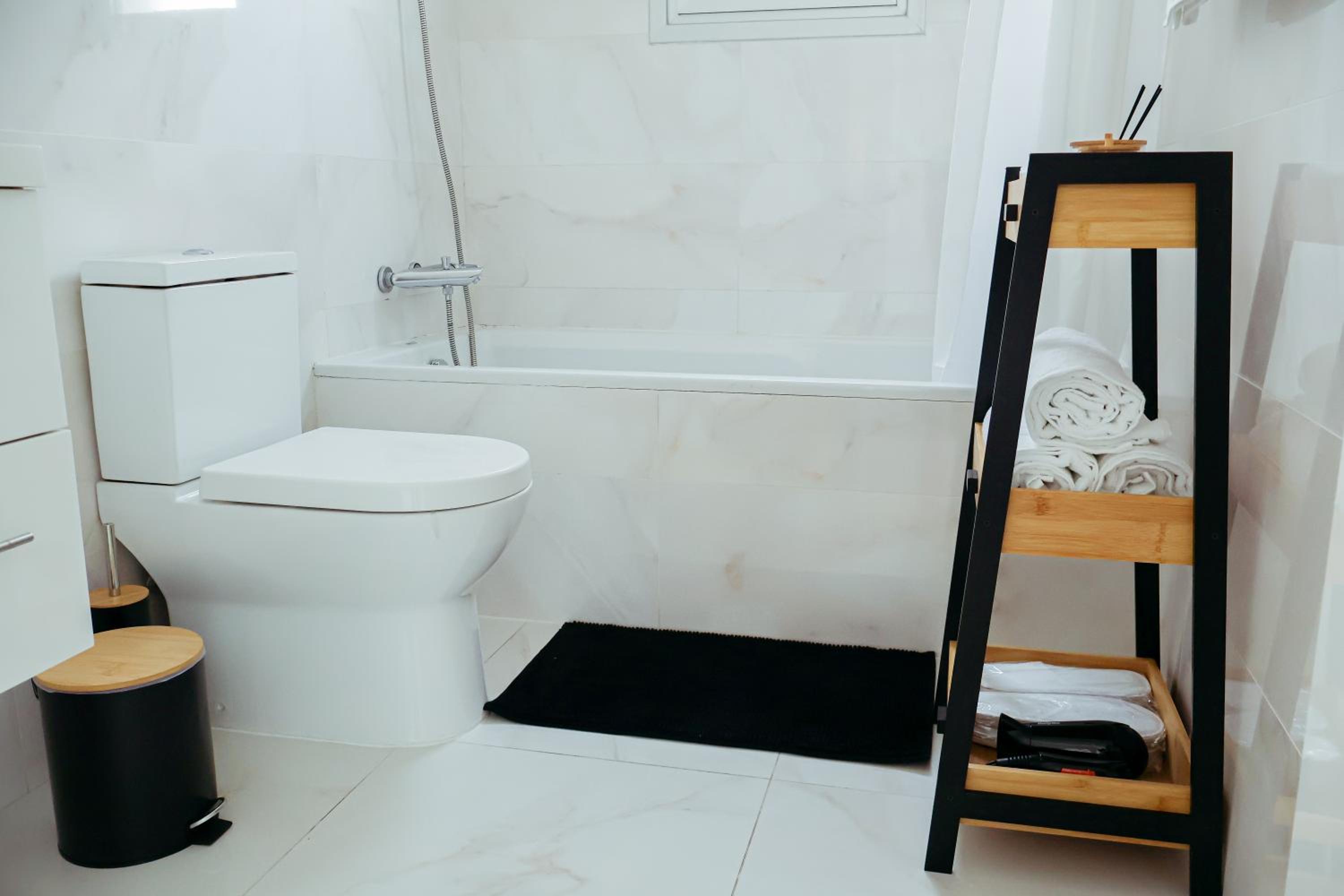 Stylish 2 Bedroom Apt - Tourist Area Collection