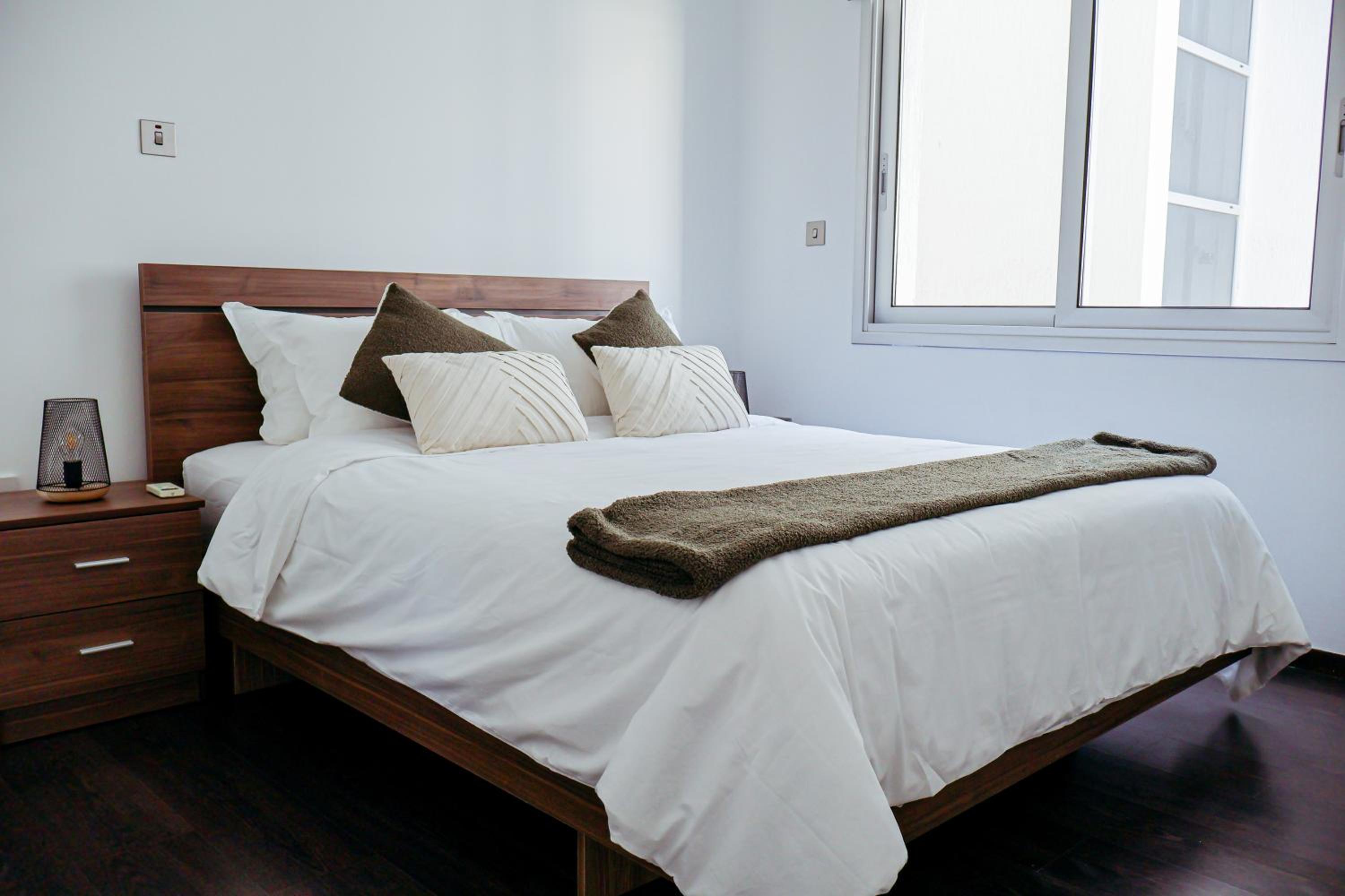 Stylish 2 Bedroom Apt - Tourist Area Collection