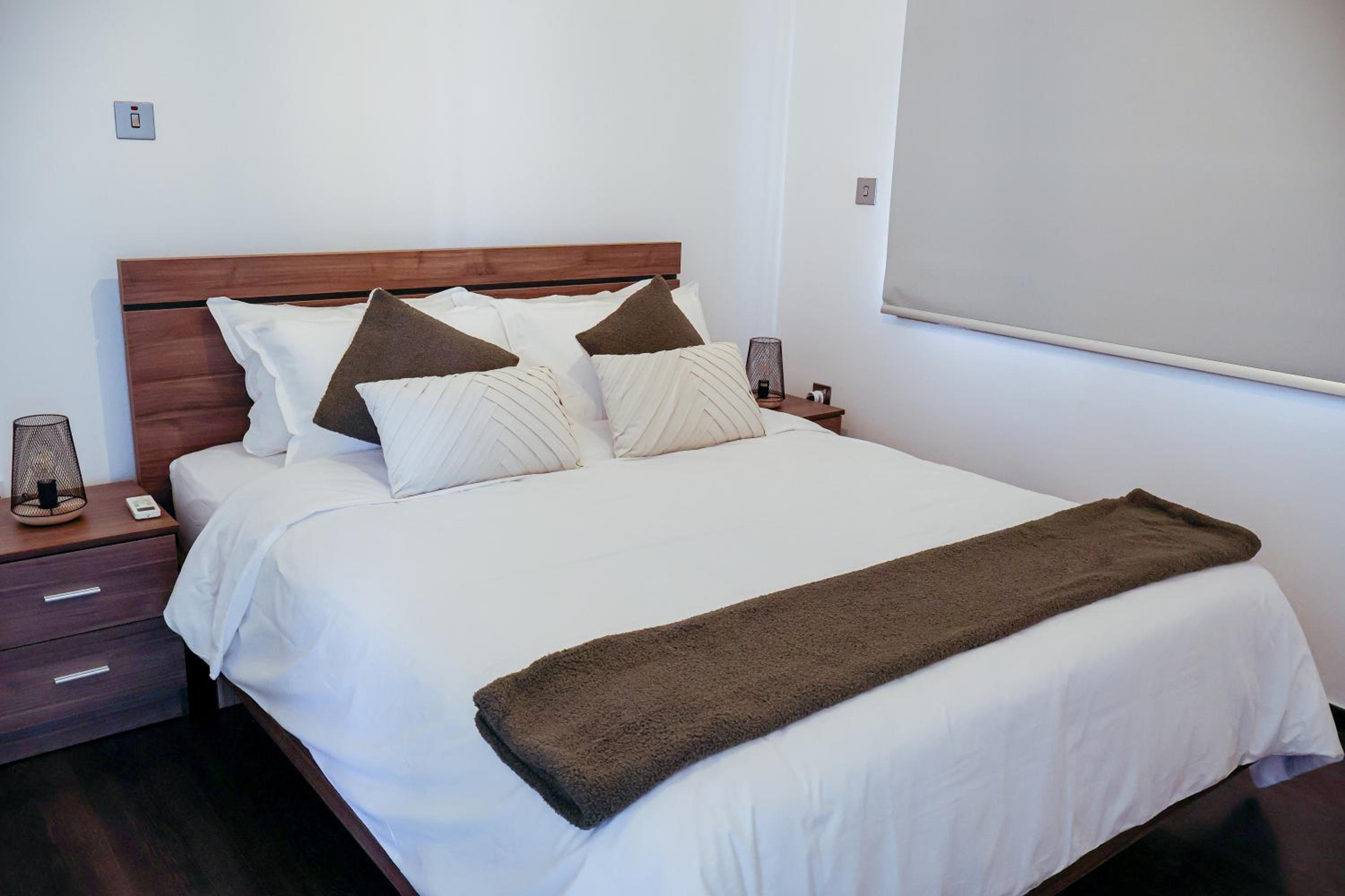 Stylish 2 Bedroom Apt - Tourist Area Collection