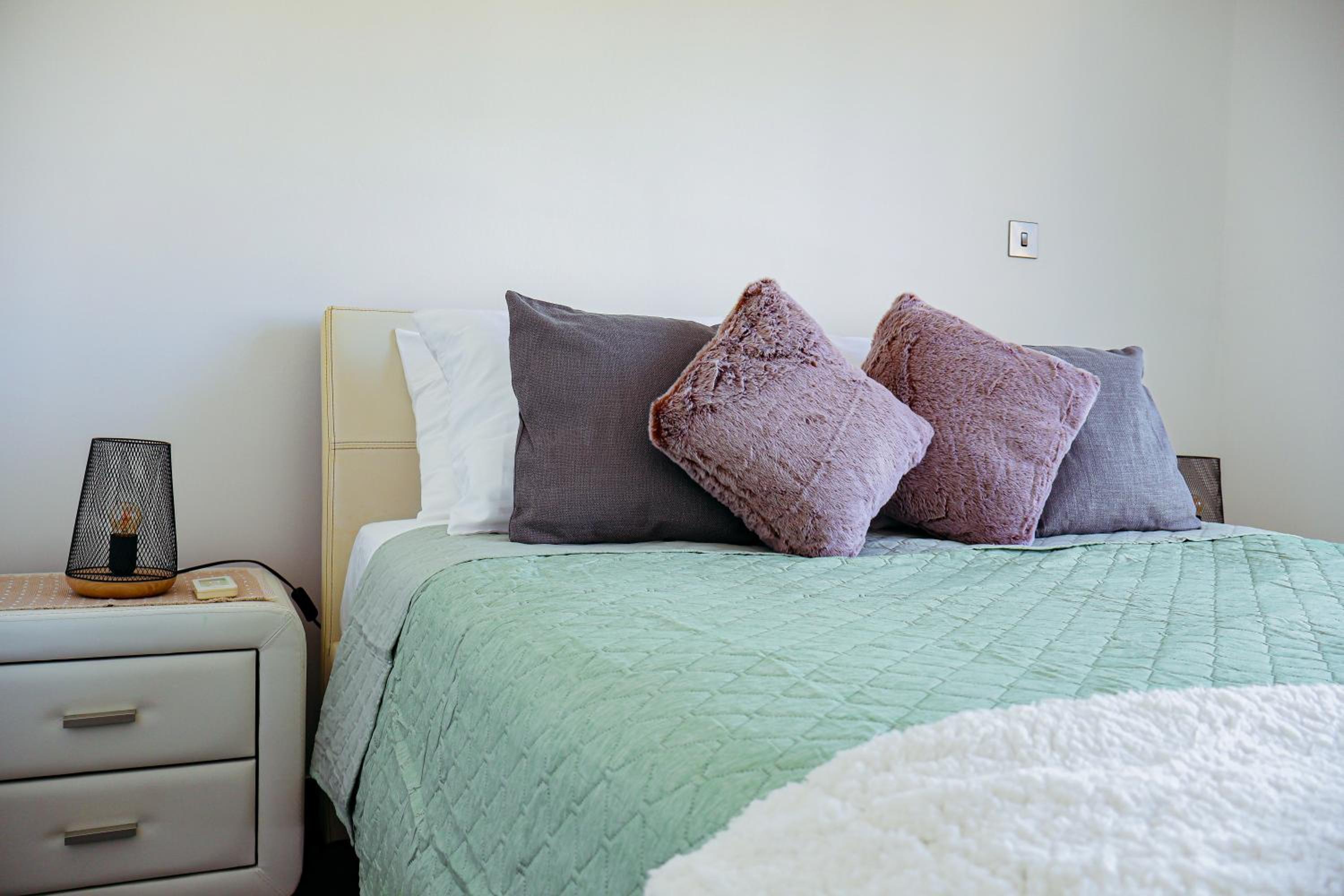 Stylish 2 Bedroom Apt - Tourist Area Collection