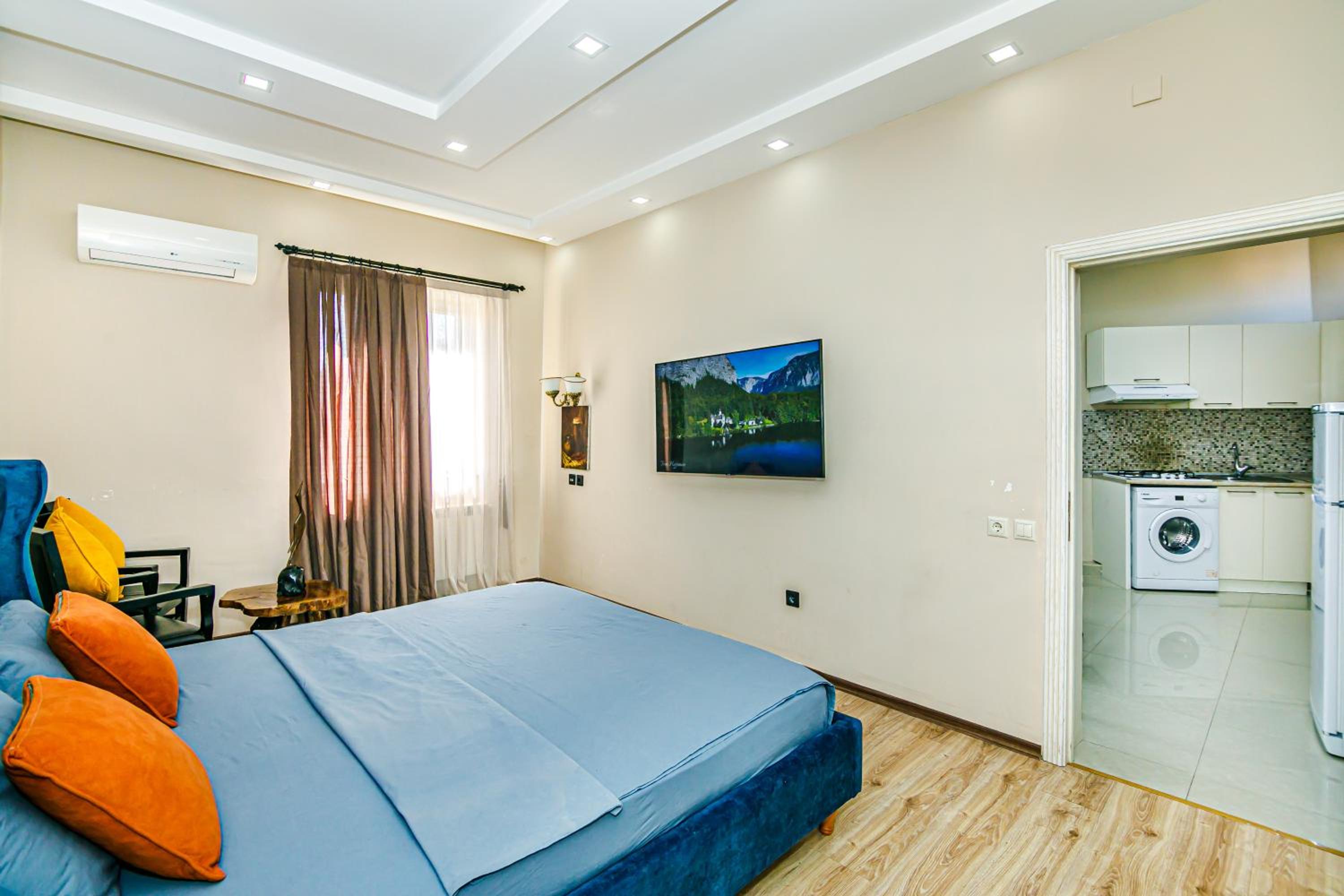 Little Gem in the Old City - One Bedroom