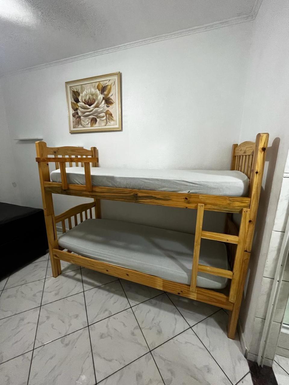 Apartamento Mongaguá vista pro mar perto de tudo