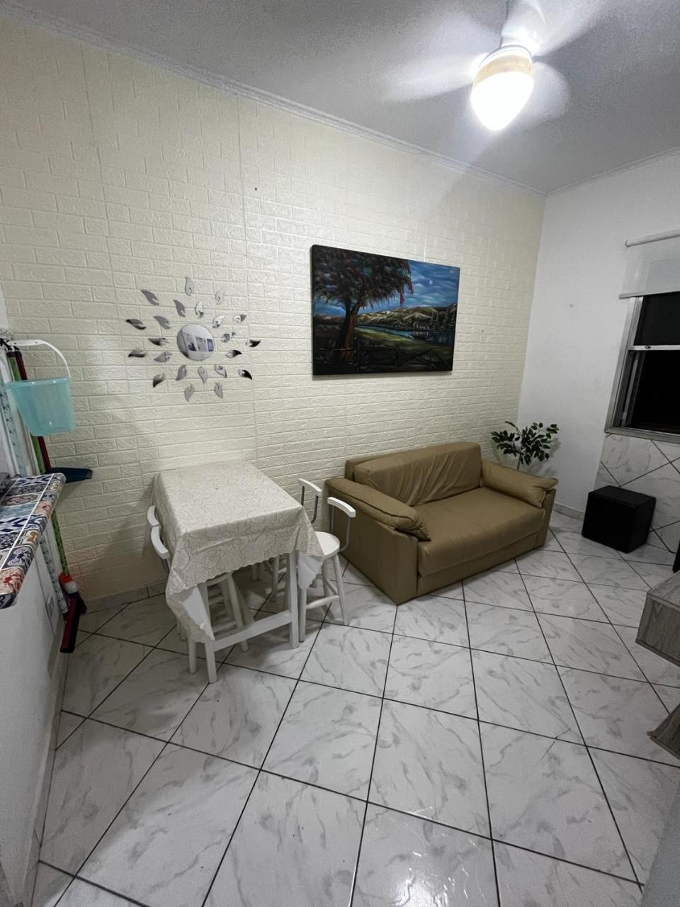 Apartamento Mongaguá vista pro mar perto de tudo