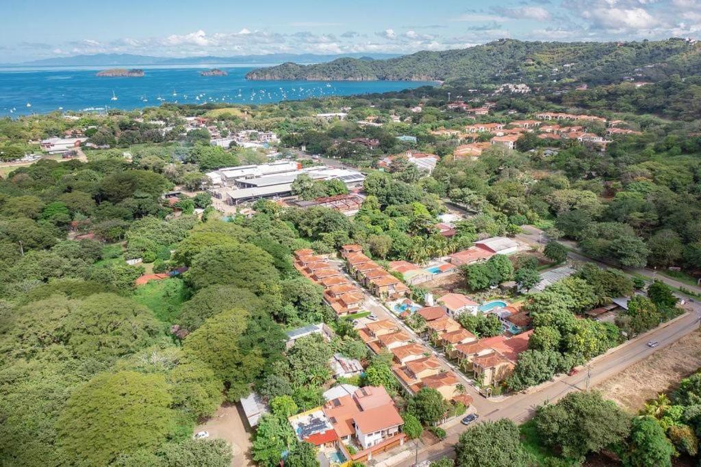 Villa with Pool, Gated Playas del Coco Getaway