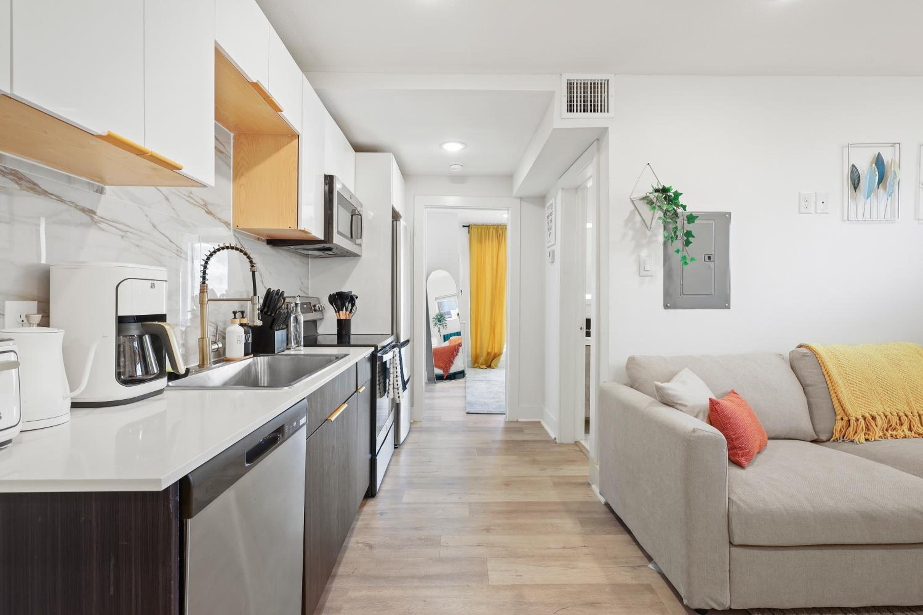 1Bed 1 Bath, King Bed, Free parking, DT Dallas, AAC, Deep Ellum view 5