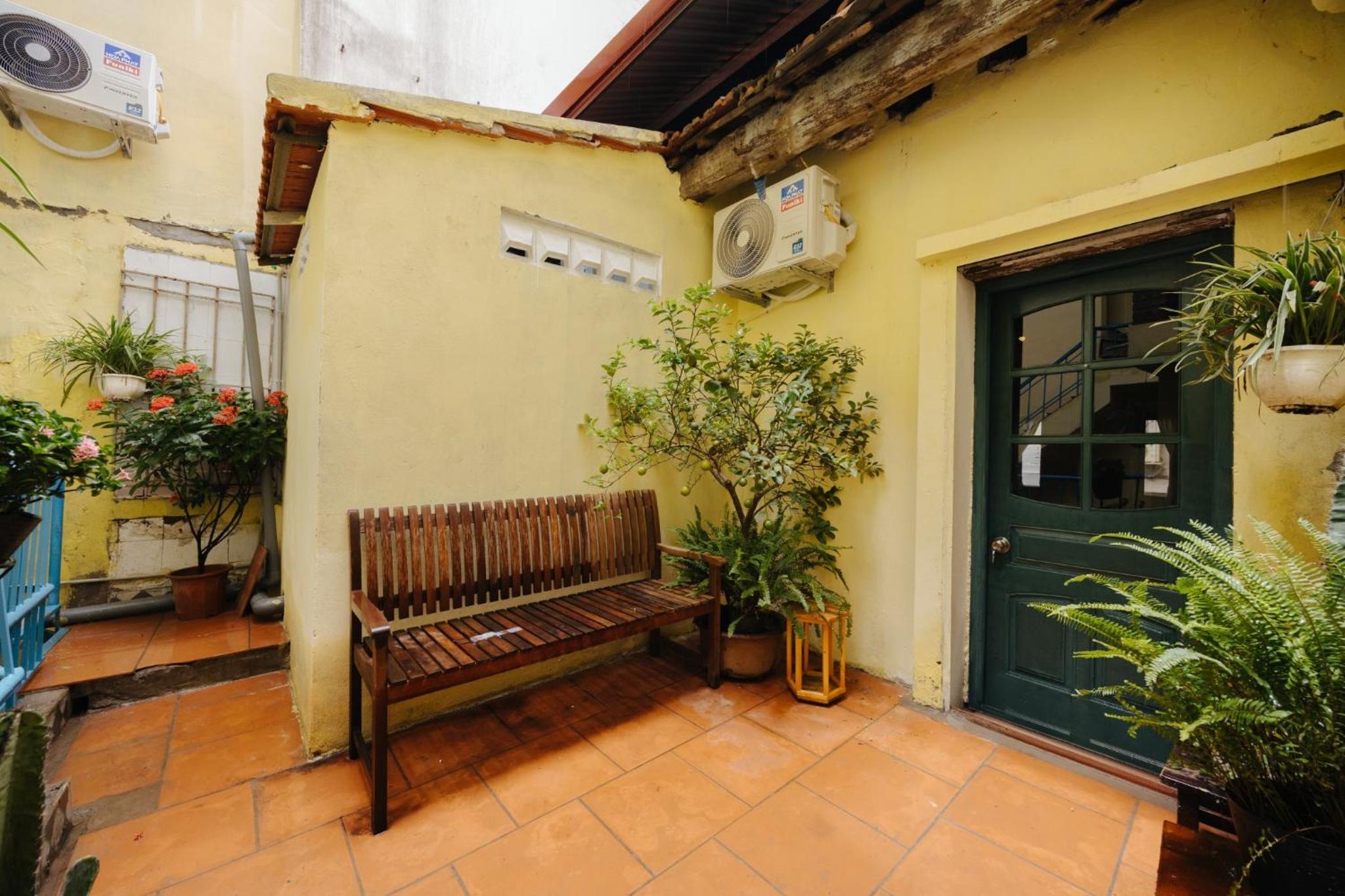 Homestay and Eggcoffee Central Hanoi Old Quarter