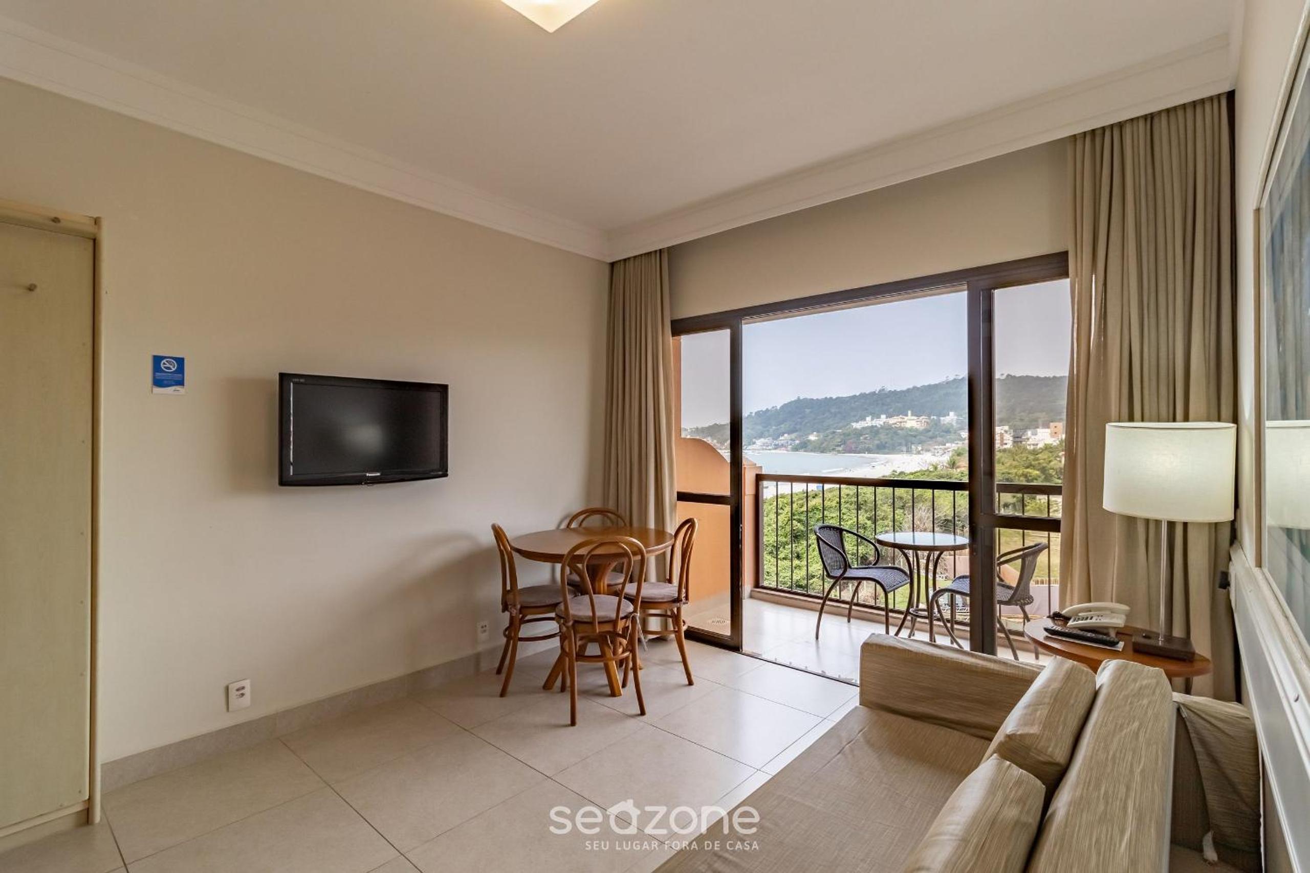 Modern Studios by the Sea - Jurerê Beach Village JBVTOP