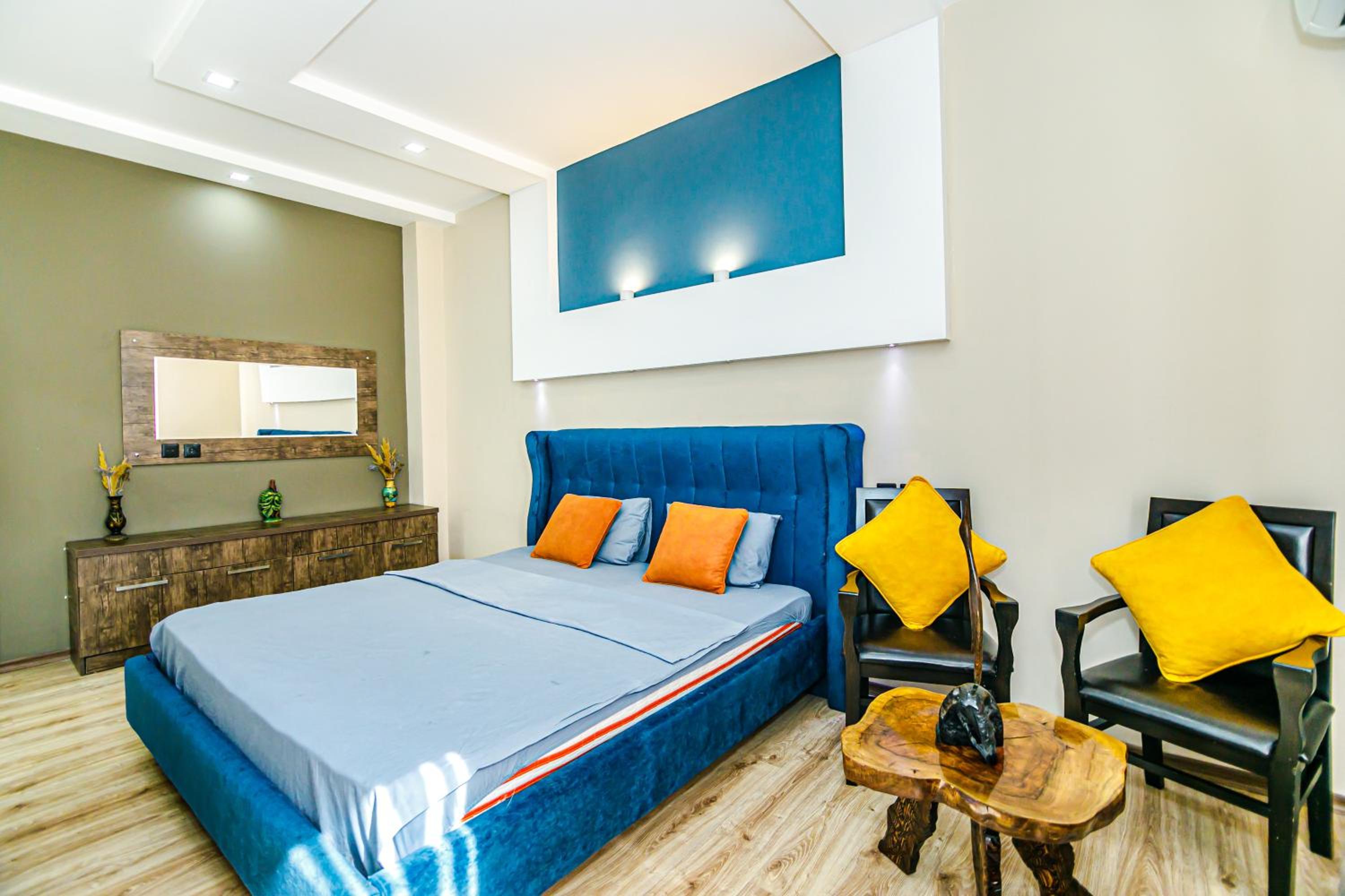 Little Gem in the Old City - One Bedroom