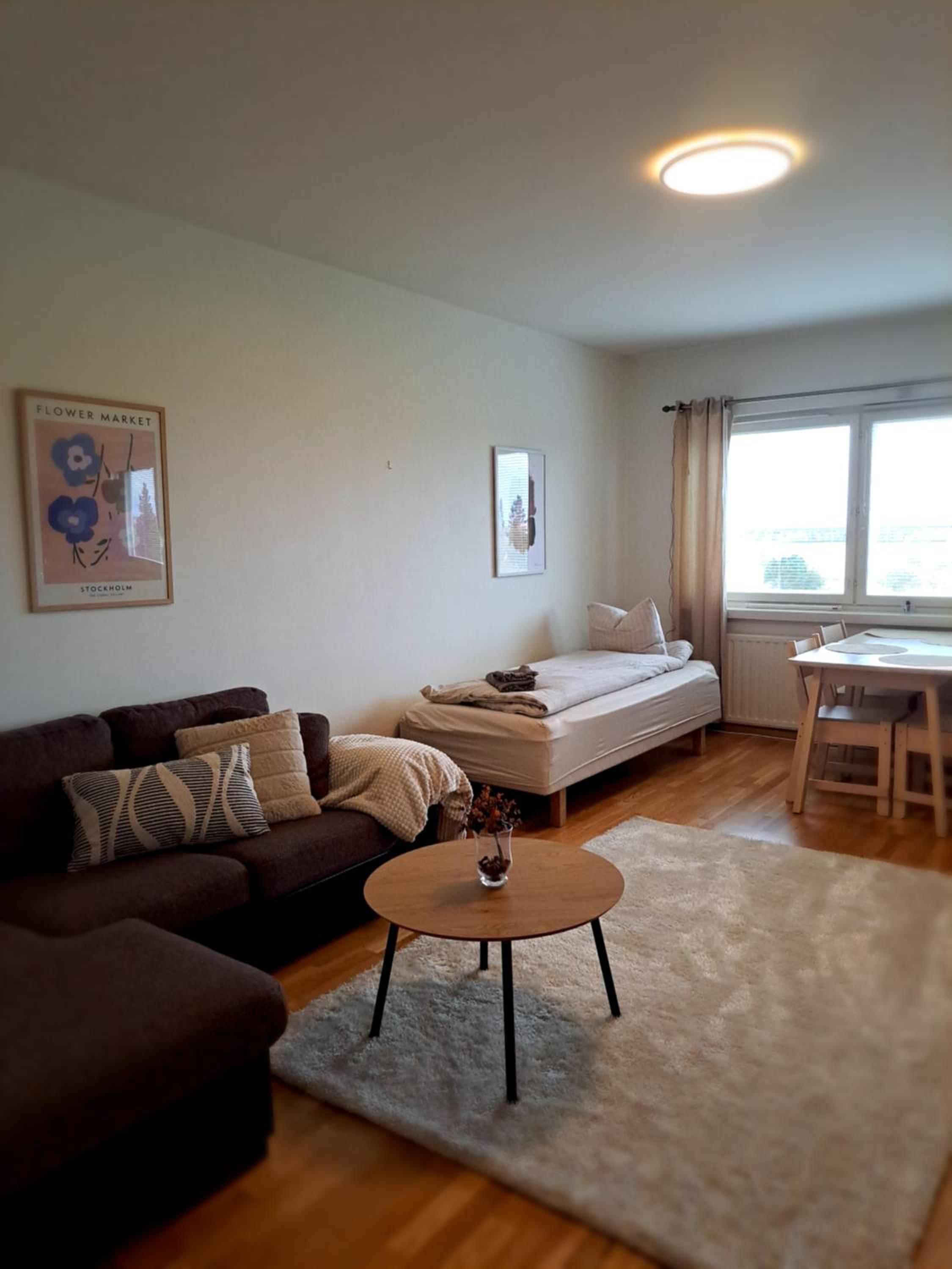 Beautiful apartment with seaview! Top 7th floor Free parking!