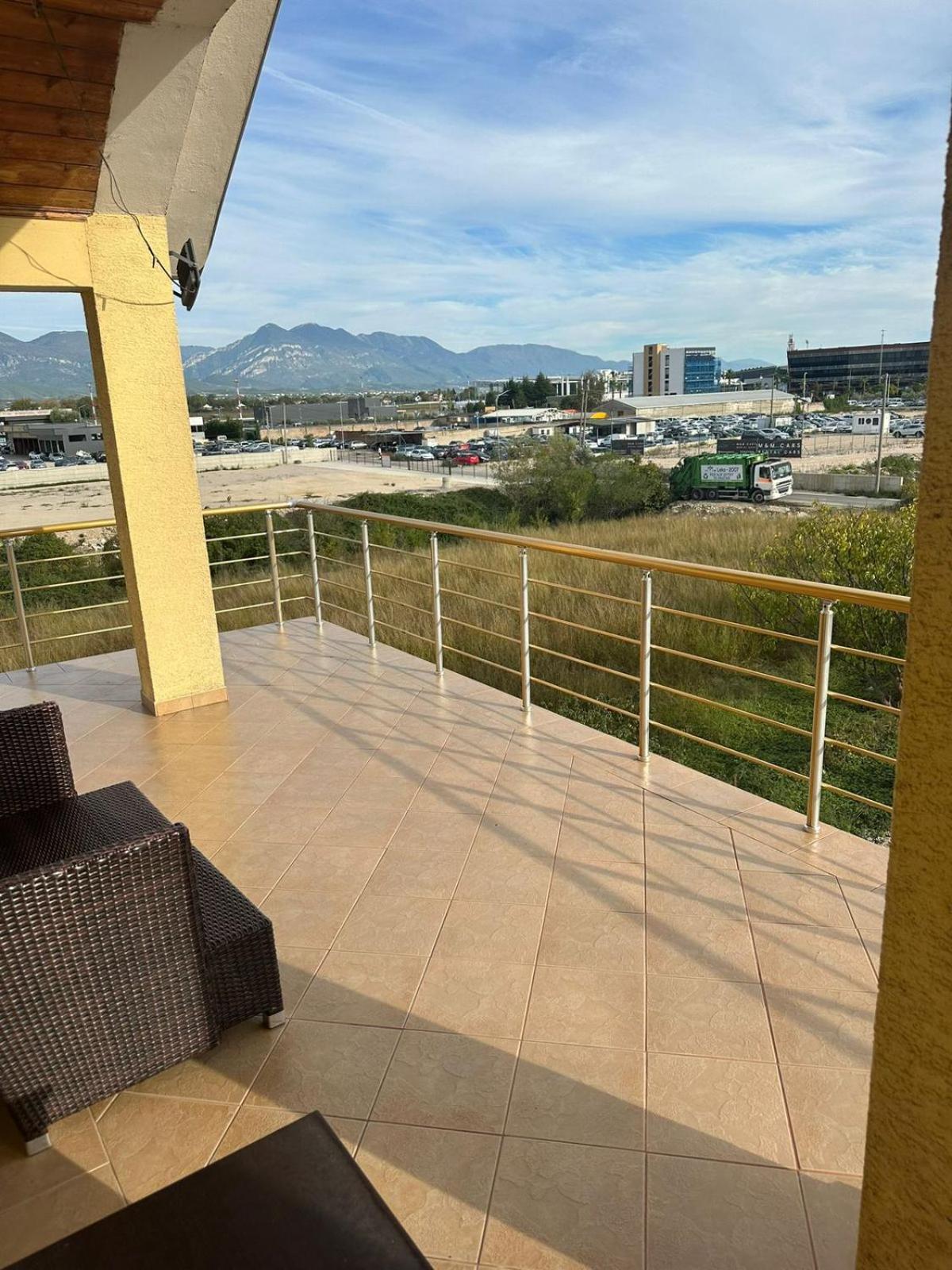 Karaj Apartments