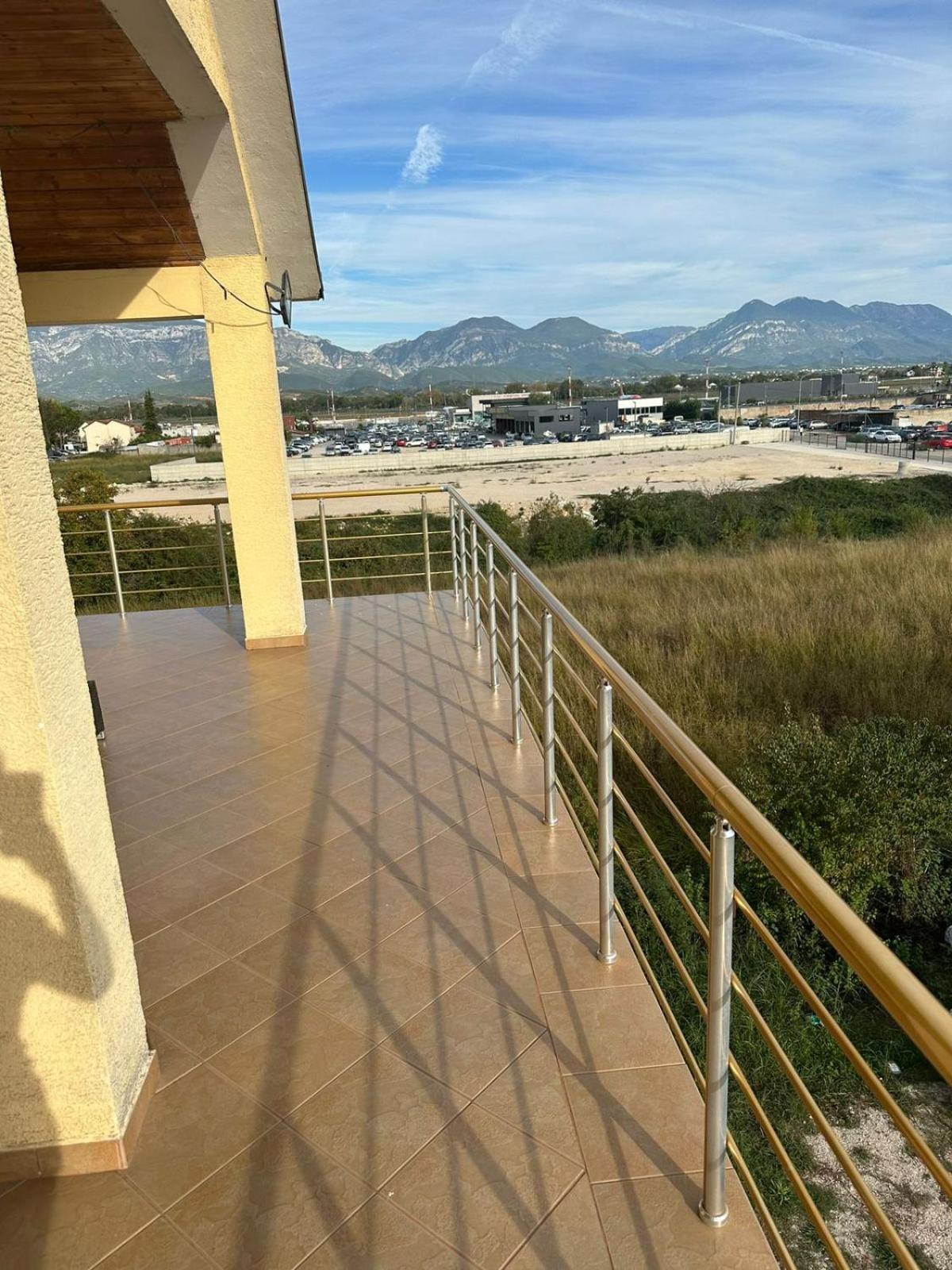 Karaj Apartments
