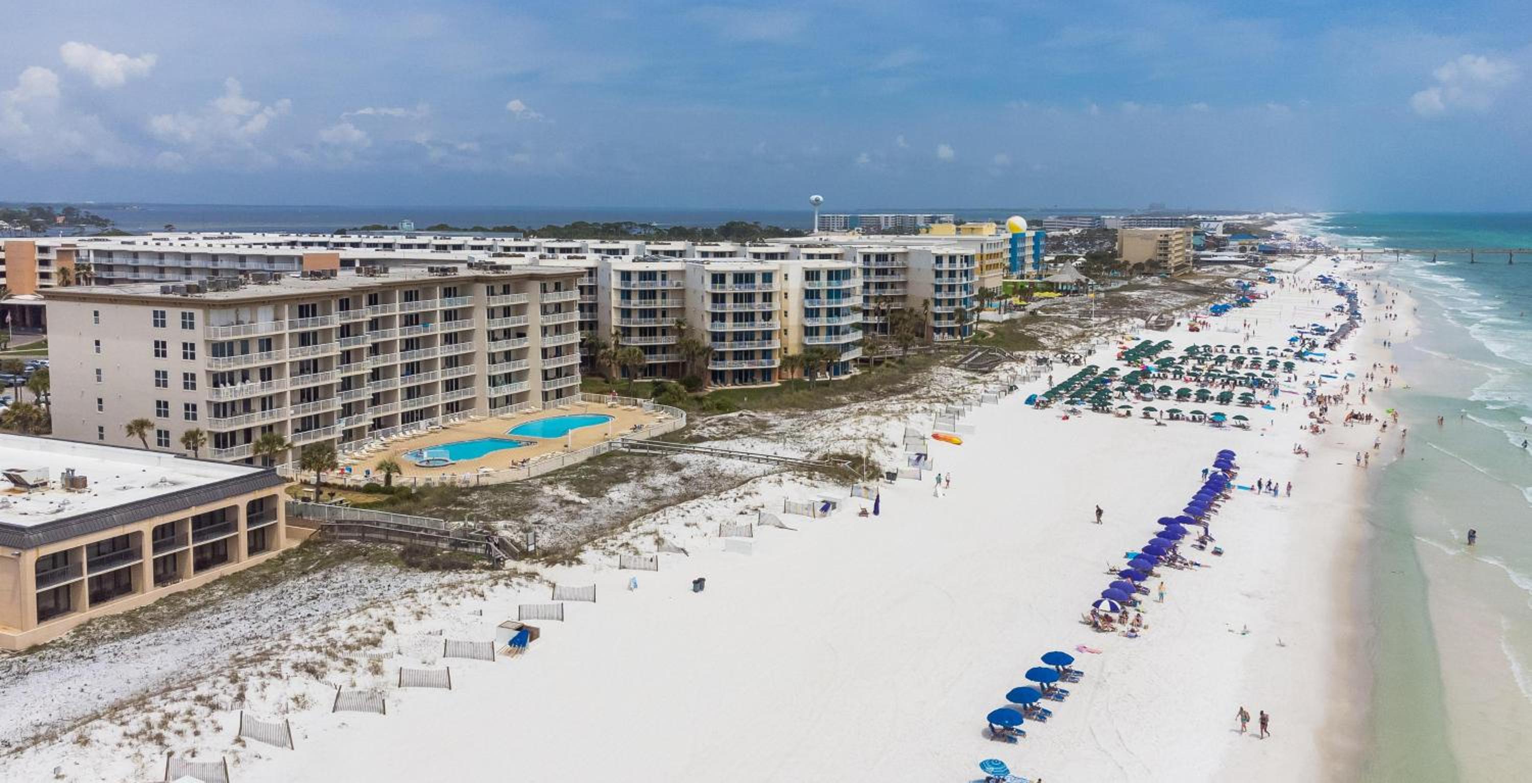 Summer Place 302