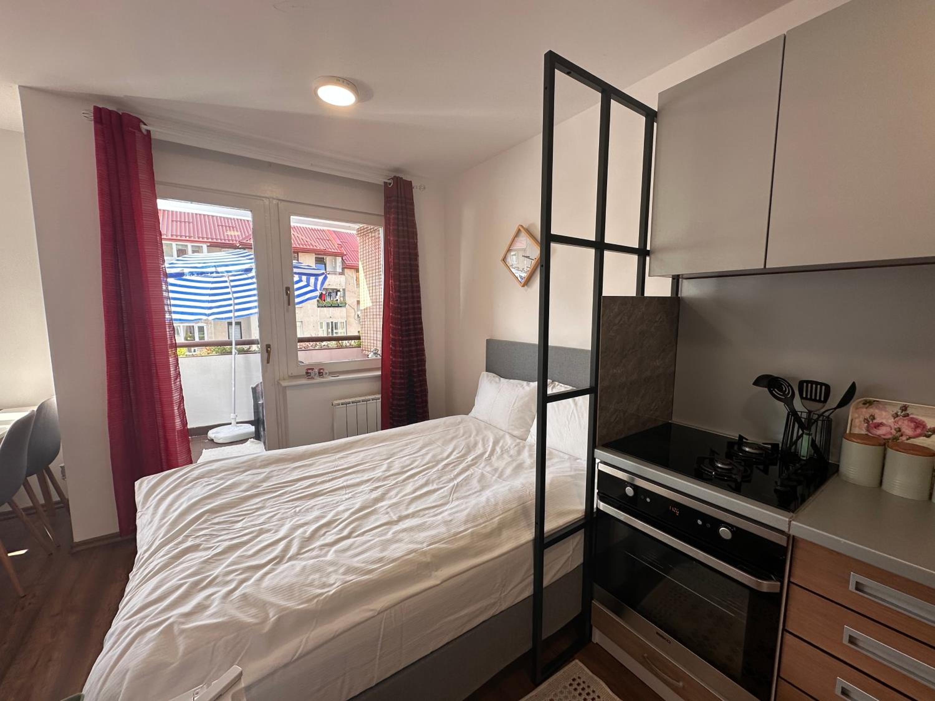 Moon Apartment