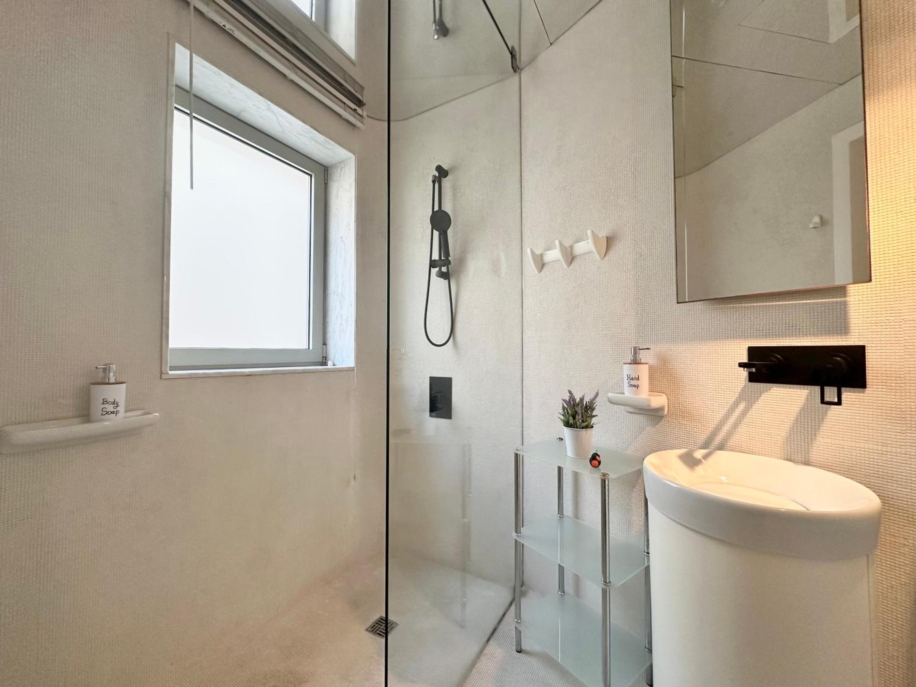 Apartment in Luxury Complex with Amazing Resident's Pool view 5