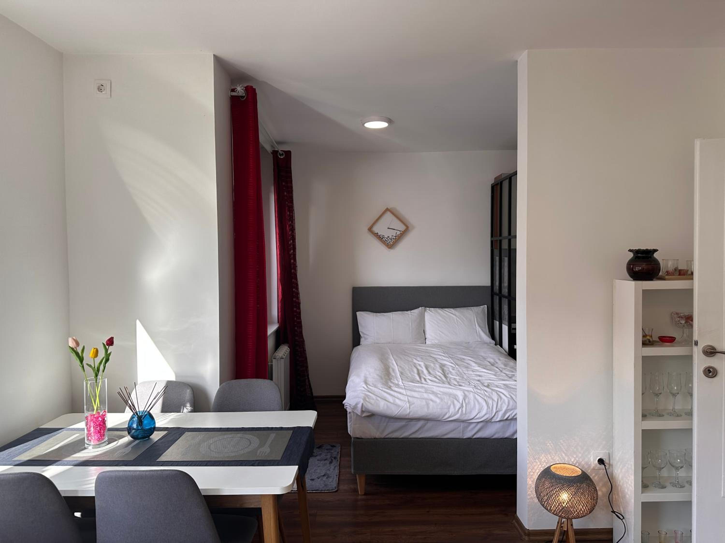 Moon Apartment