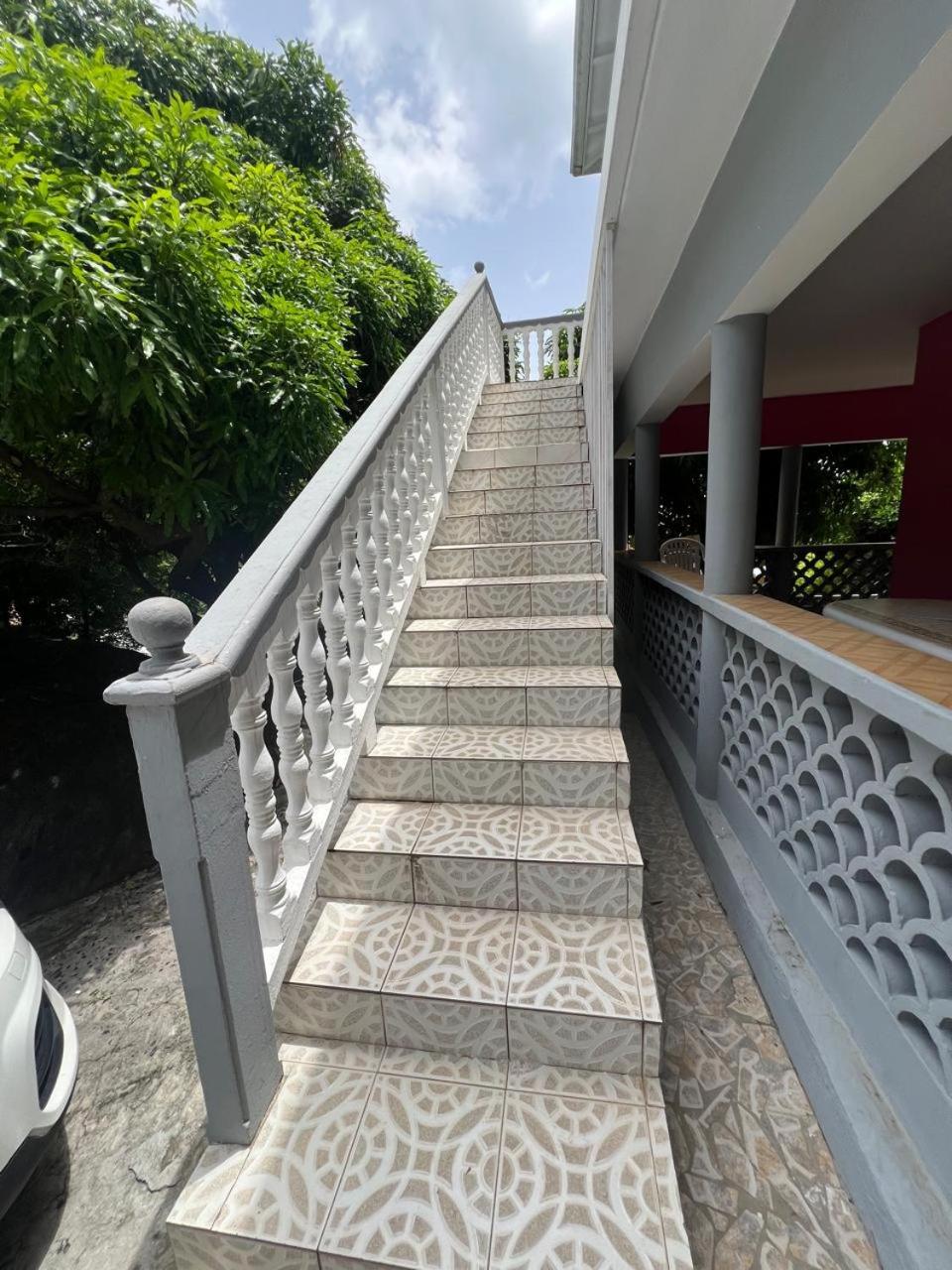 Terrasse des Manguiers : logement indépendant