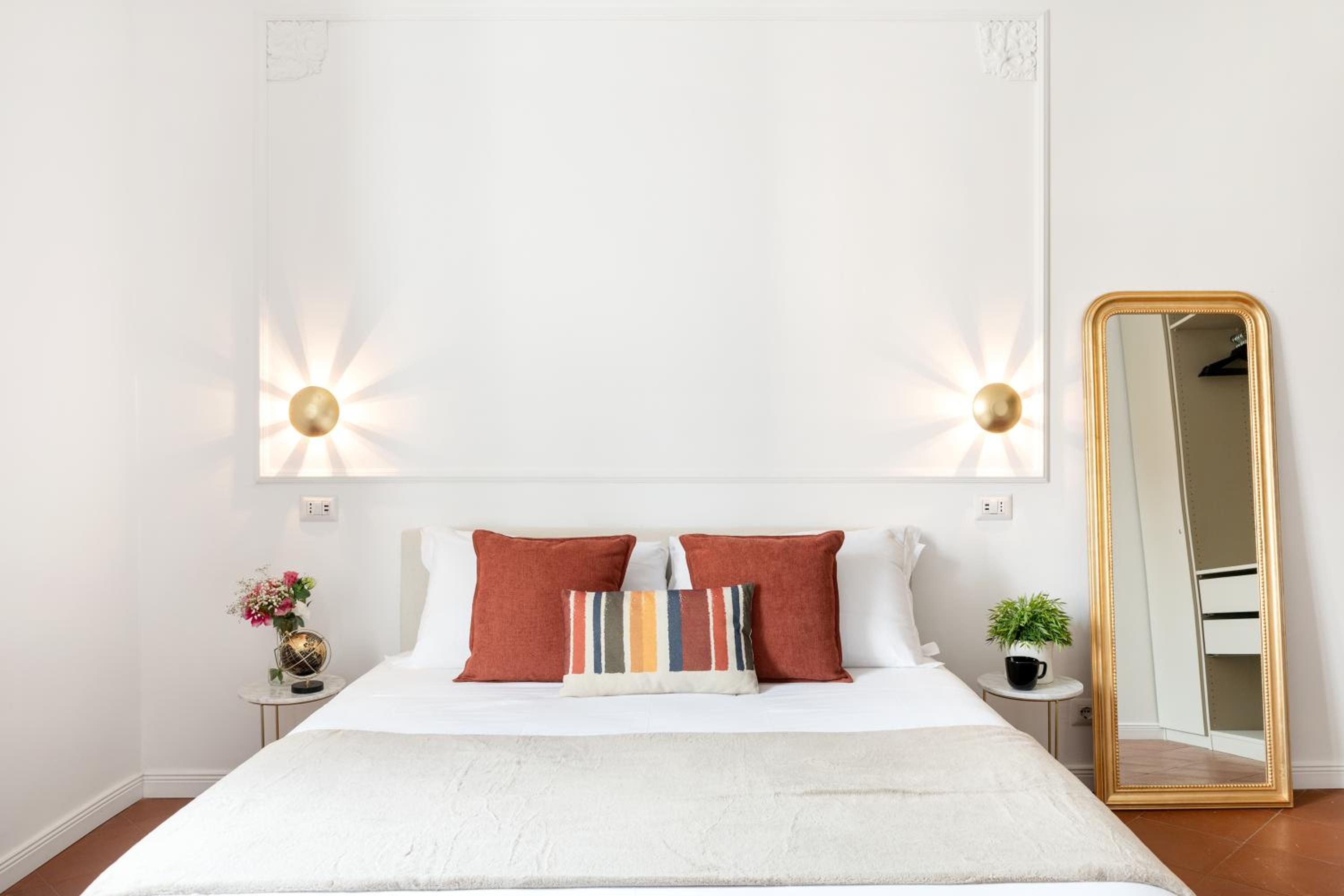 White Flat Termini