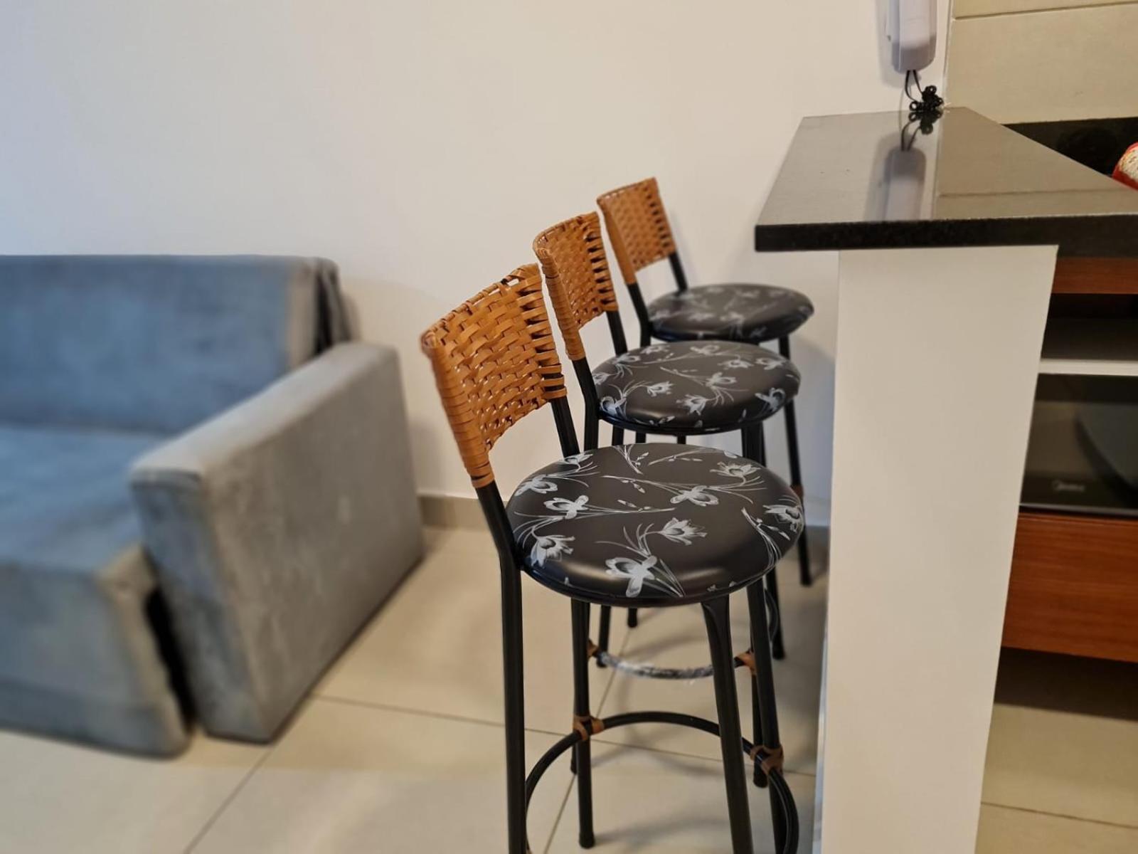 Apto Frei caneca prox Av Paulista