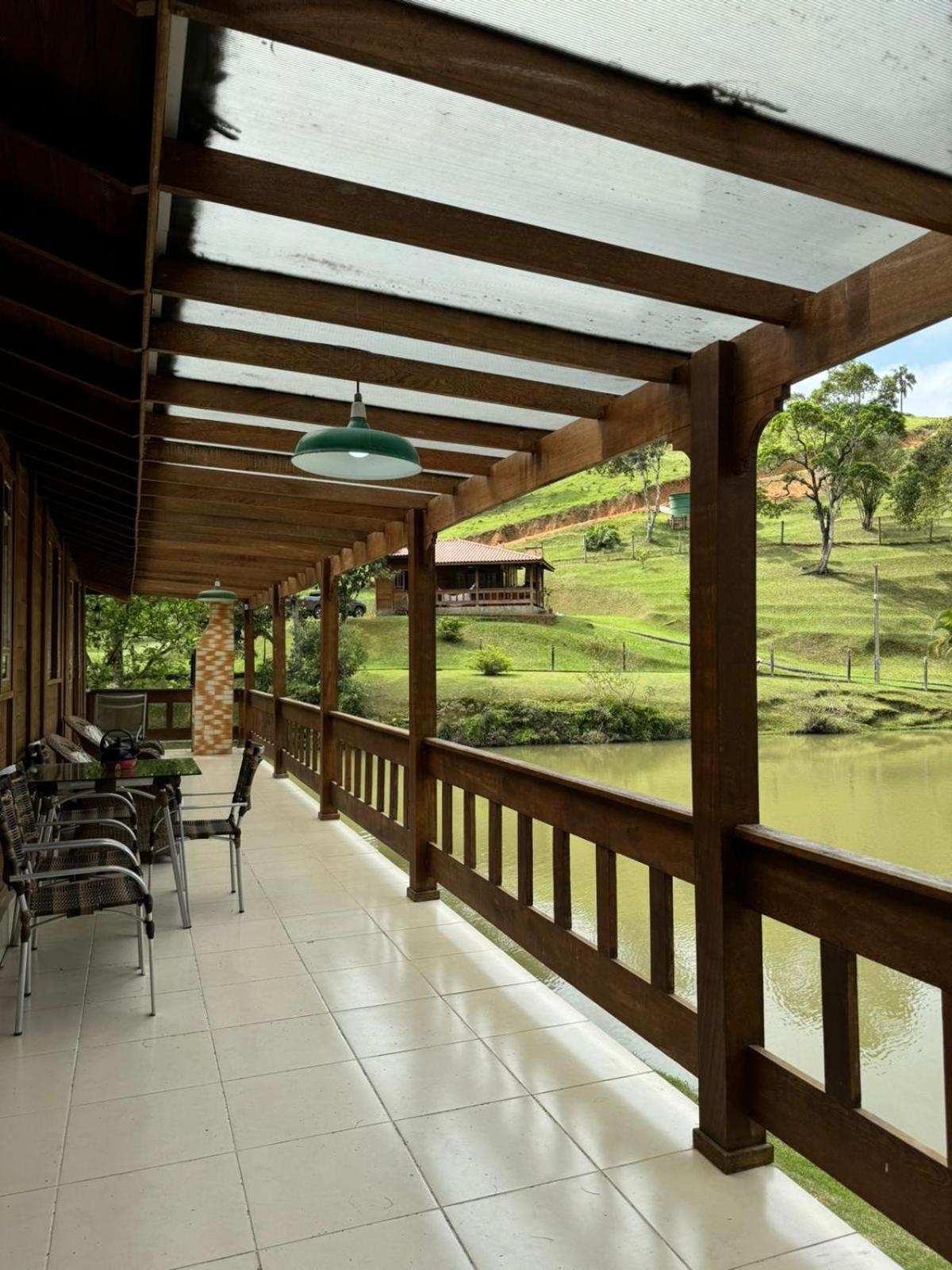 Casa no lago