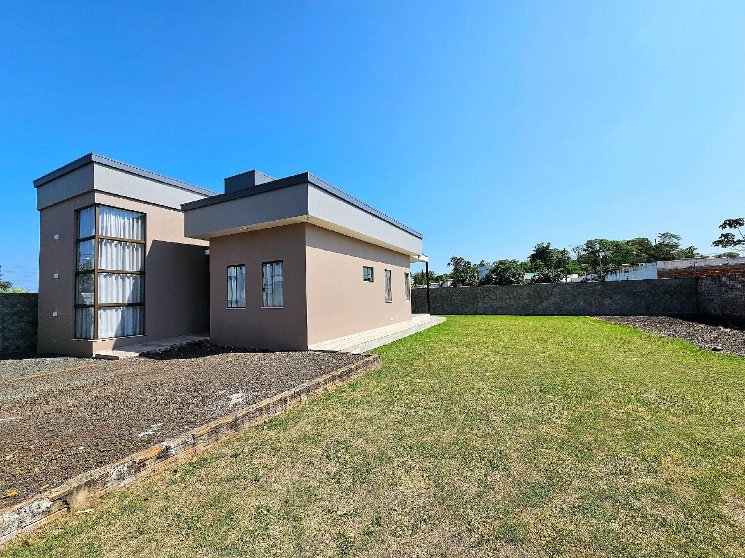 Casa quintal amplo prox Cataratas Aeropt e Argenti