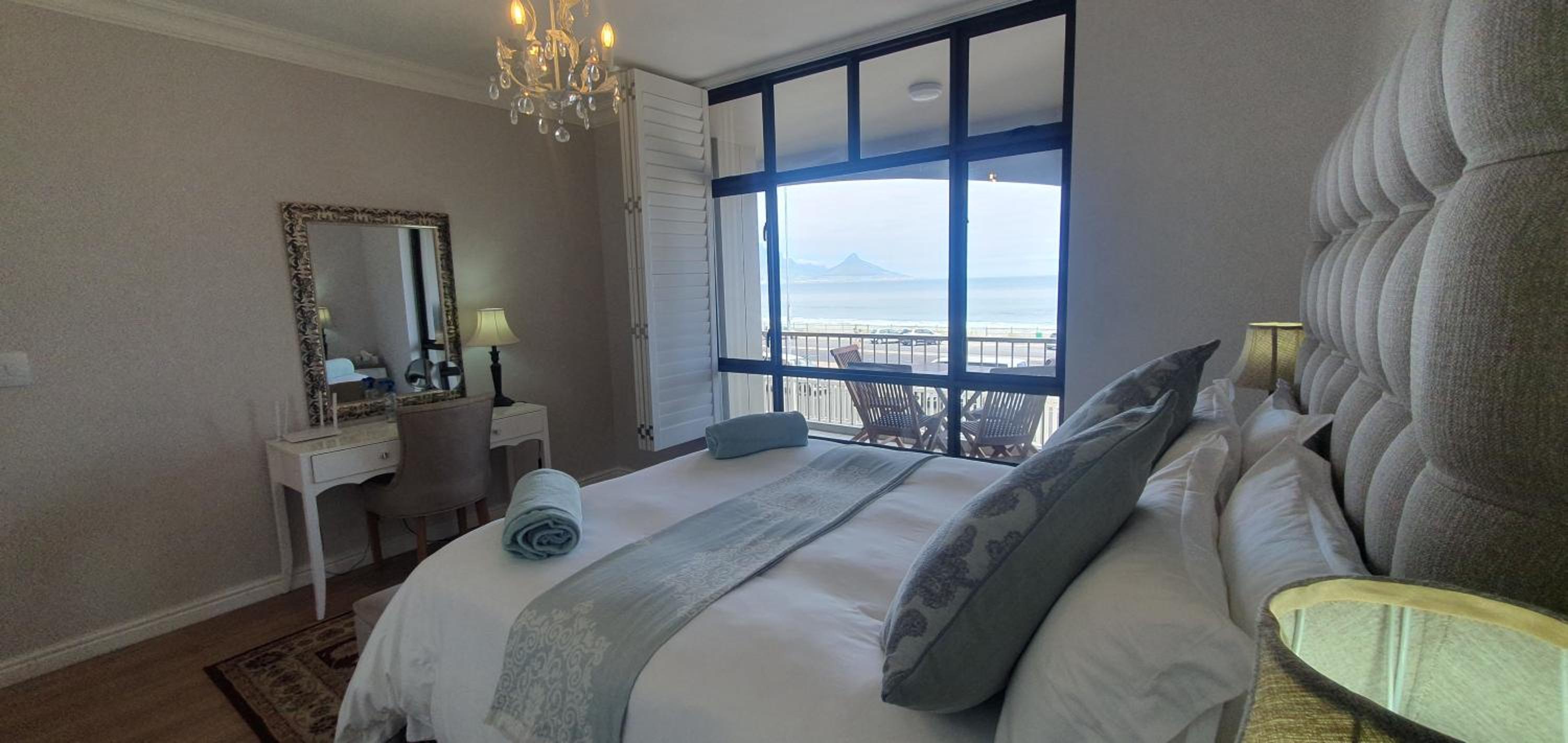 Bloubergstrand Beachfront Apartment Witsand 101 view 2