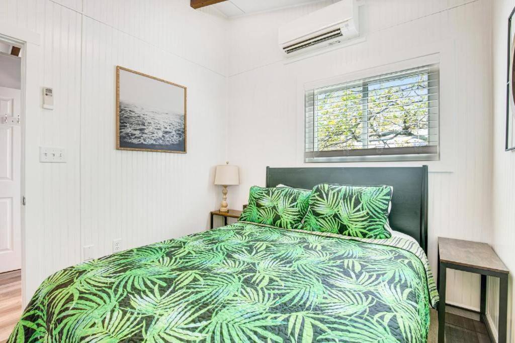 The Blue Crush - 3BR Beachfront Family Retreat view 3