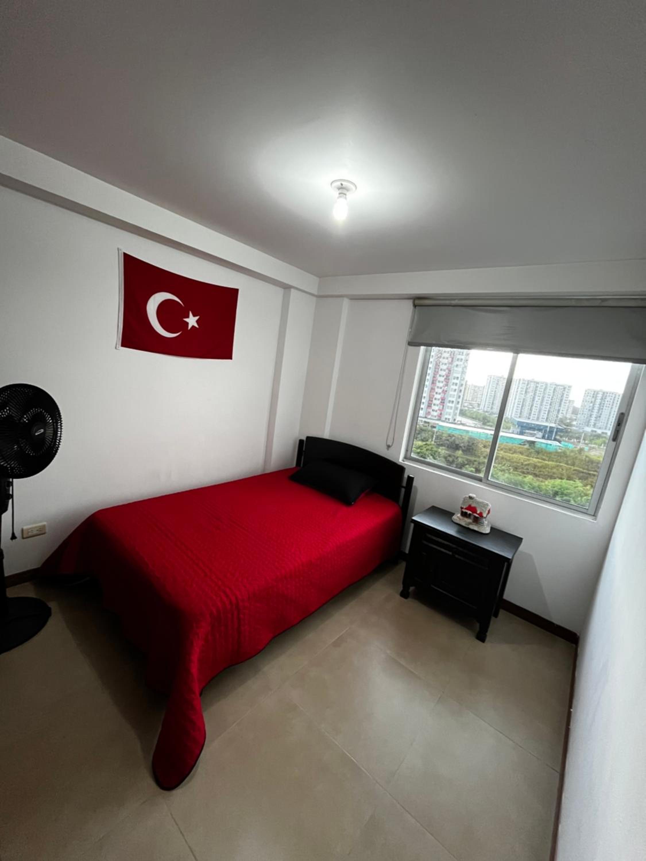 Apartamento grande y nuevo view 4
