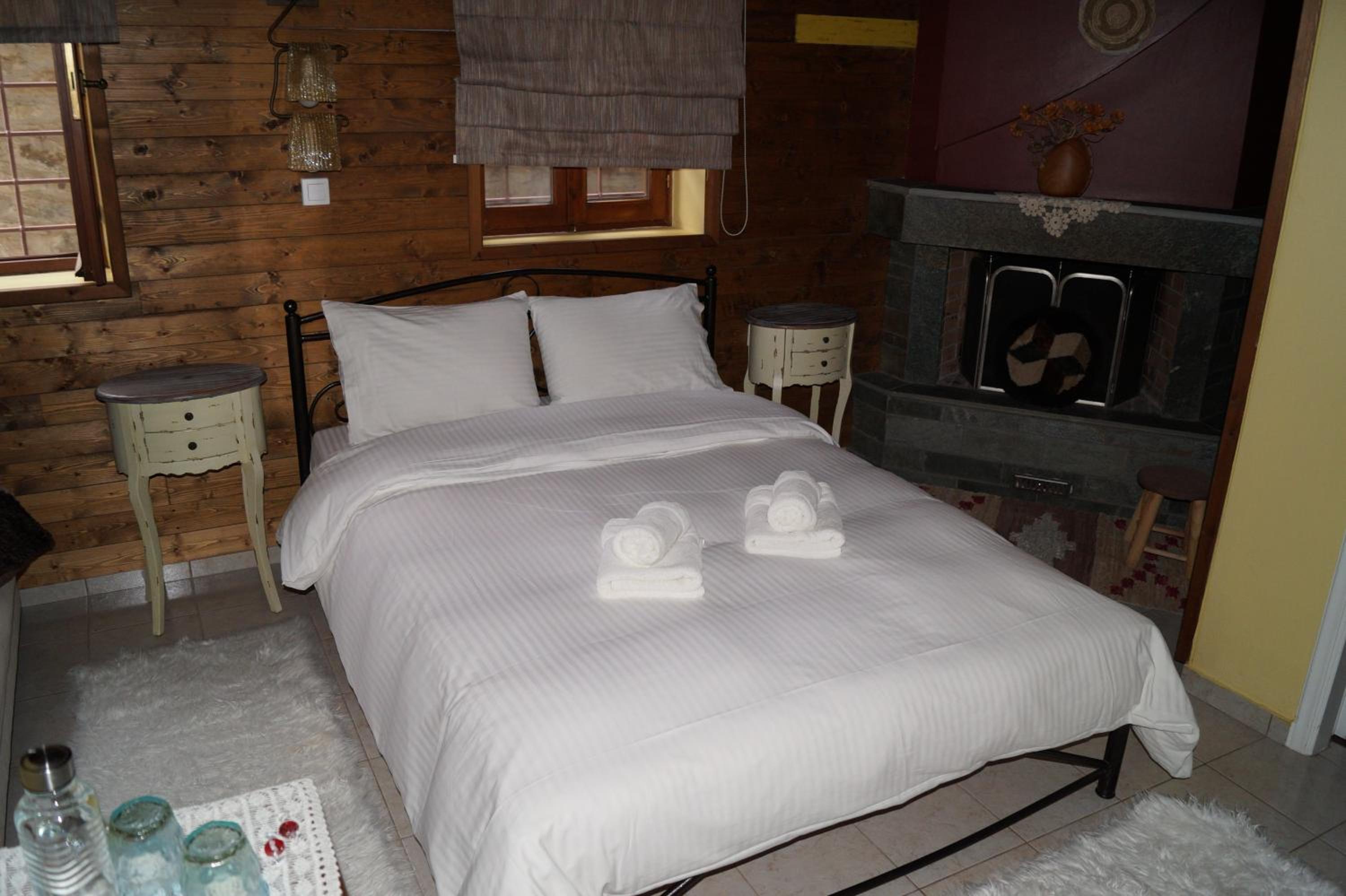 Ikojenia Traditional Lodge