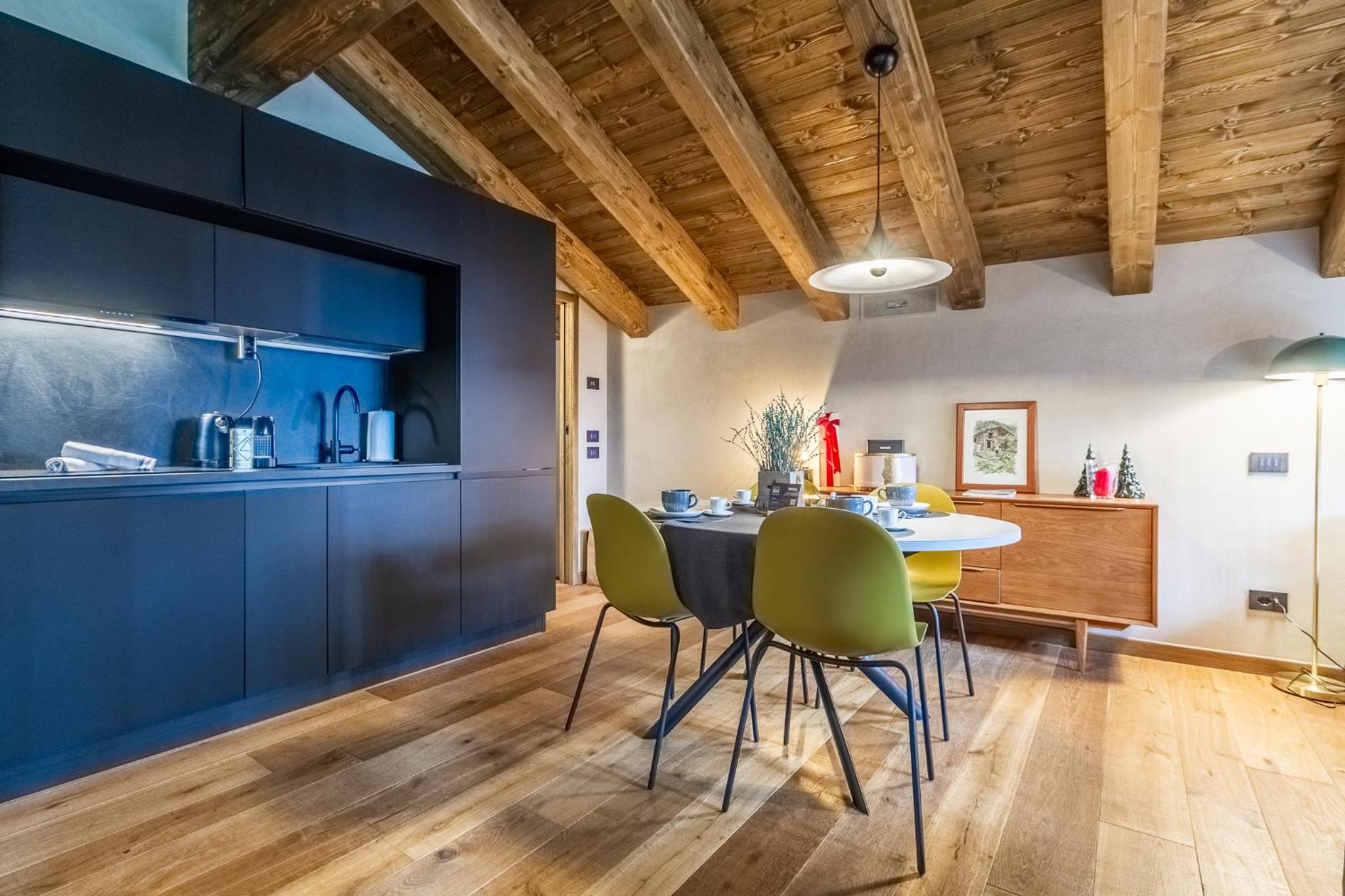 HelloCHALET Valtournenche - Chalet Pessey - Entire Alpine Chalet 400m from Ski Lifts with Garden & Mountain View view 5