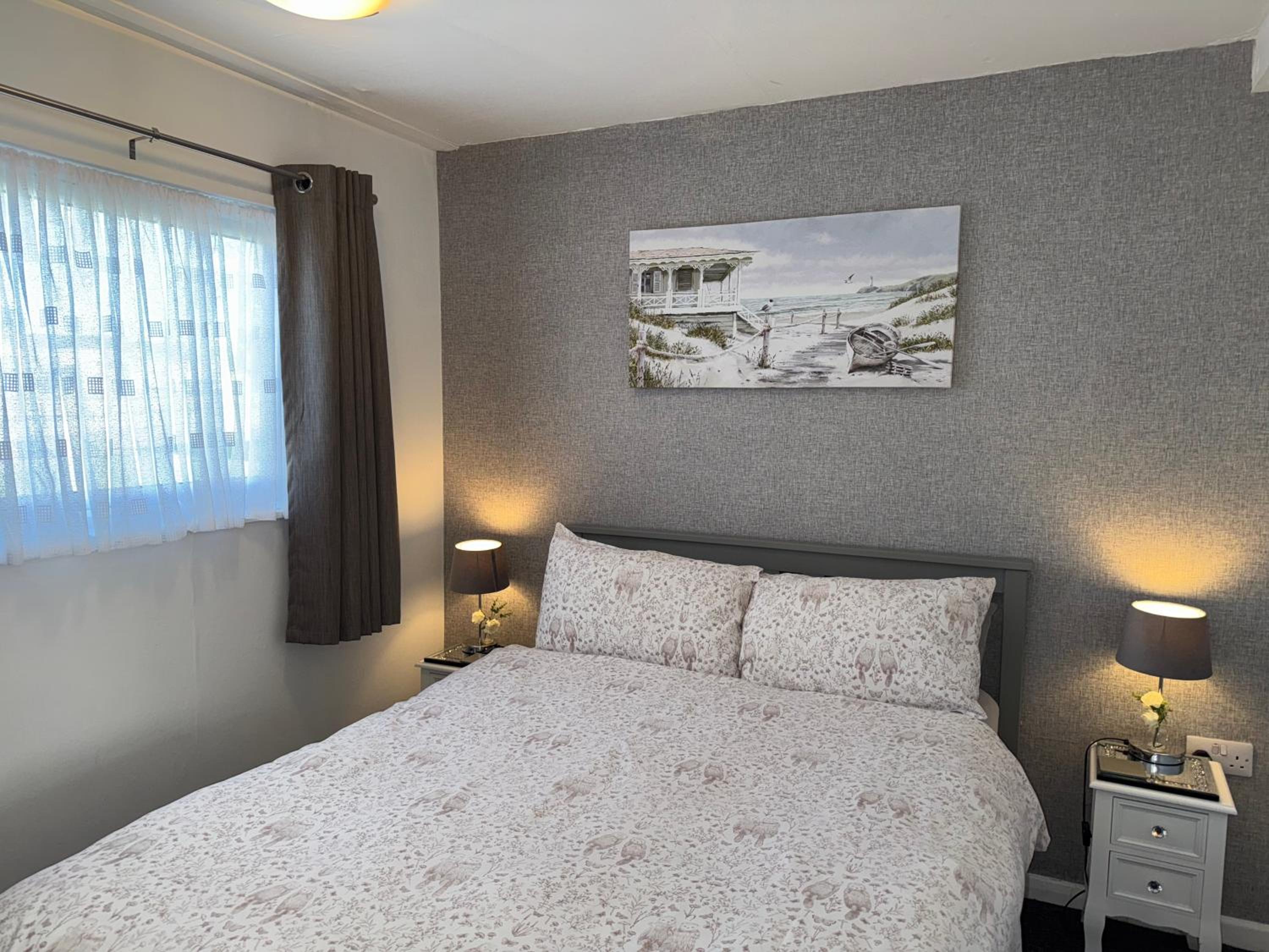 115 Modern South Facing Chalet on Sunbeach in Scratby Near Great Yarmouth view 5