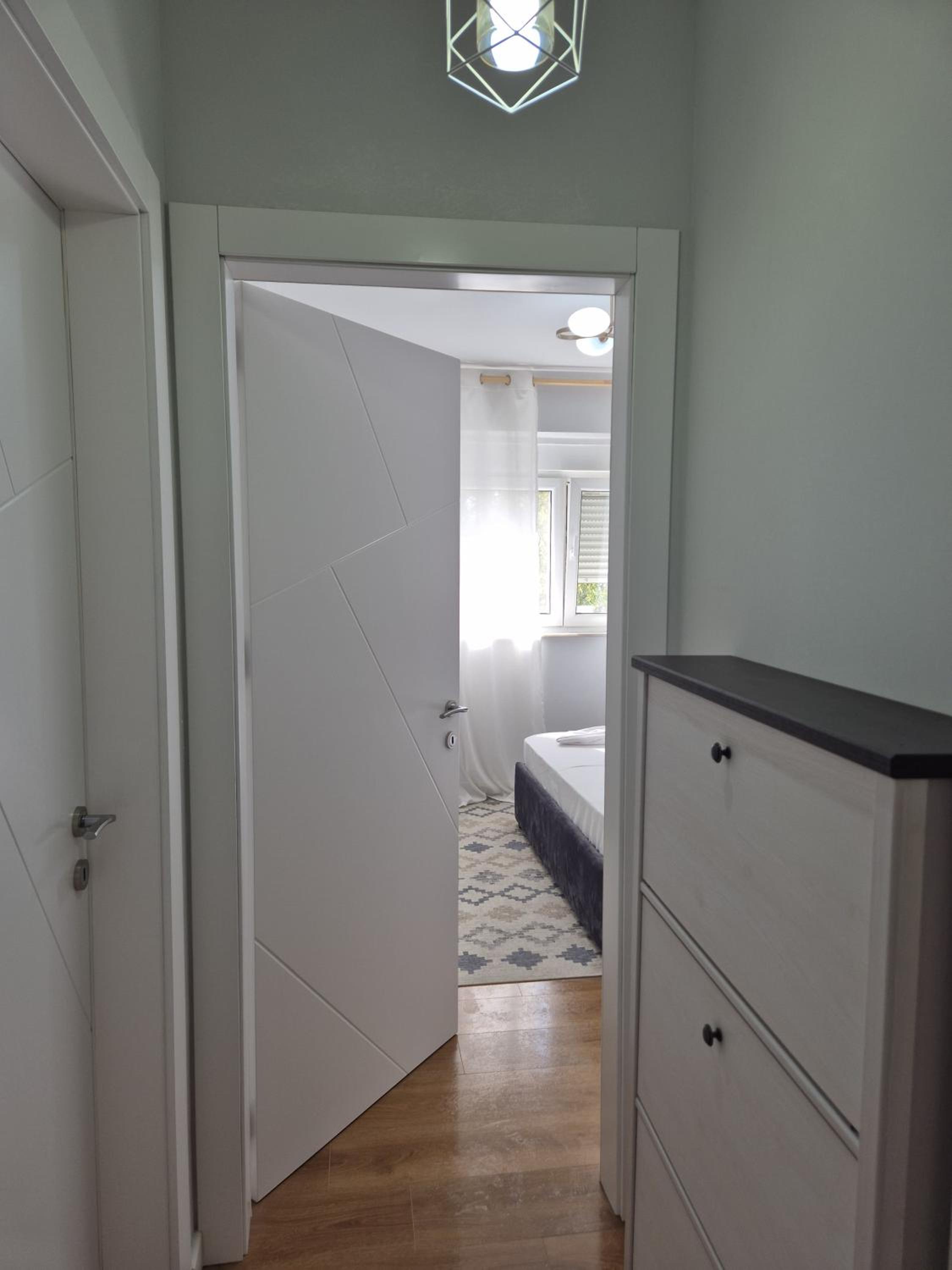 Mosaic Cane Apartment 2