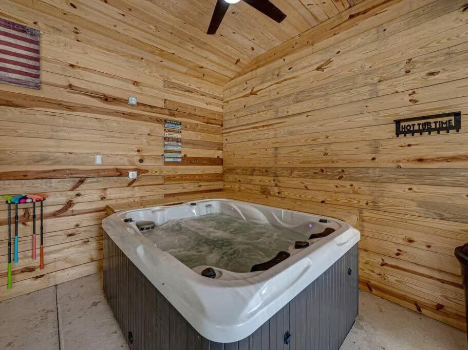 The Cozy Cabana - Property Image 5
