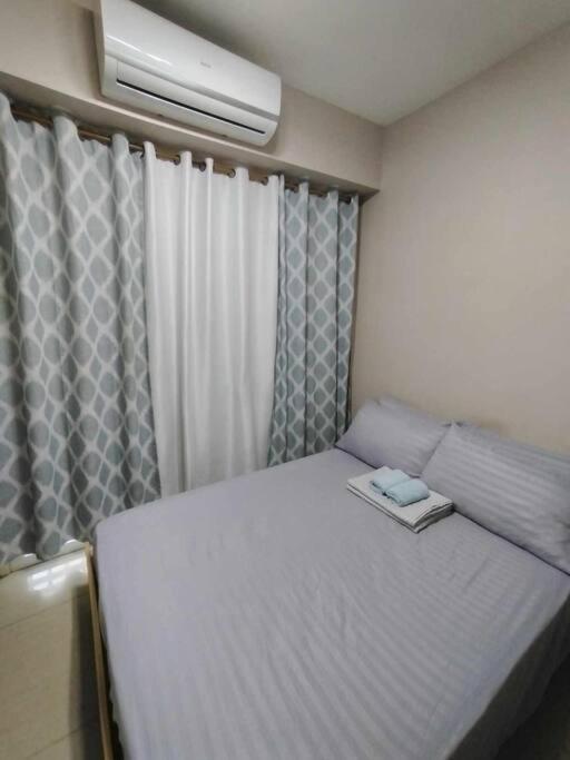 Shore Residences Tower D - One bedroom with Balcony view 4