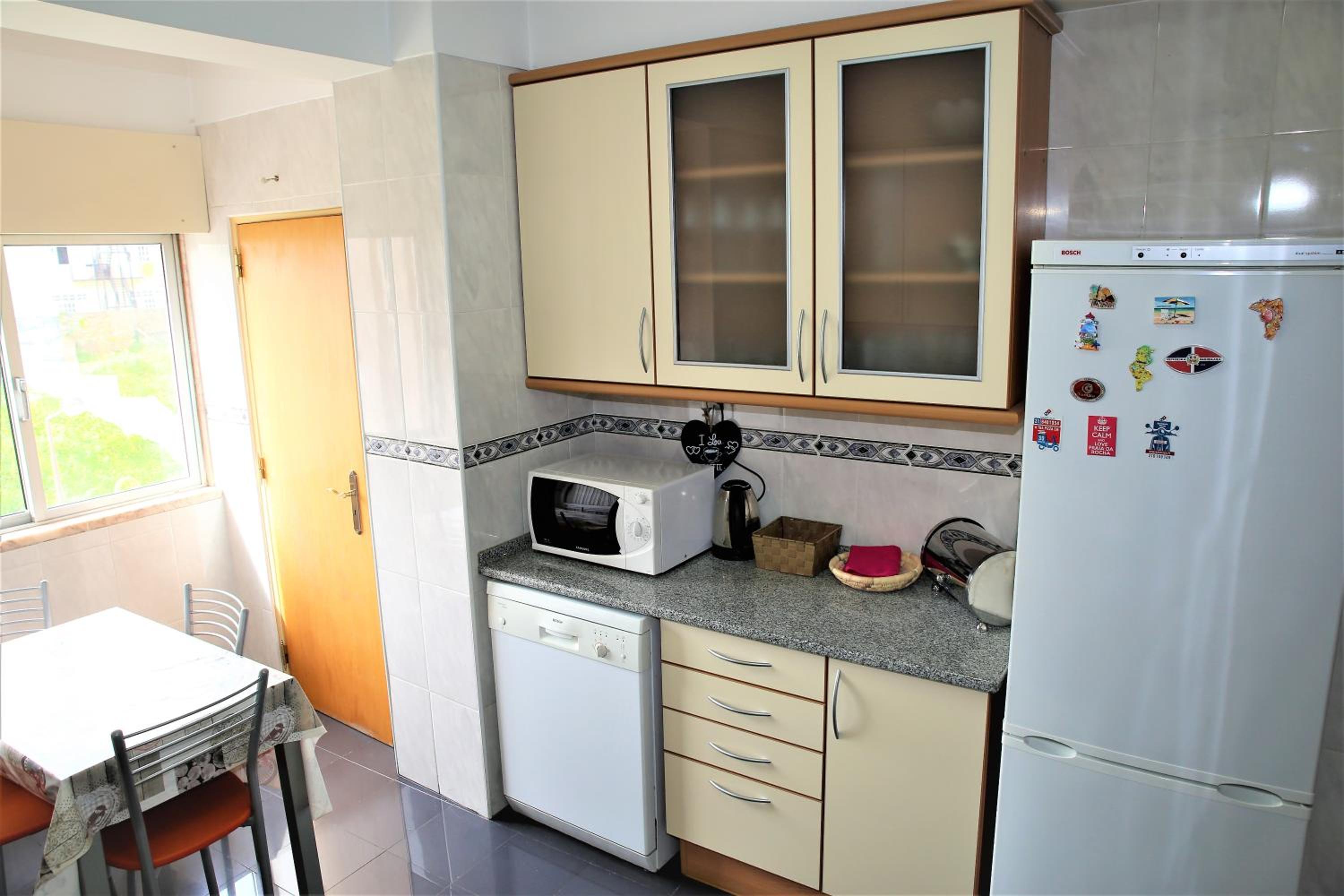 Quarto 1 Areeiro view 3