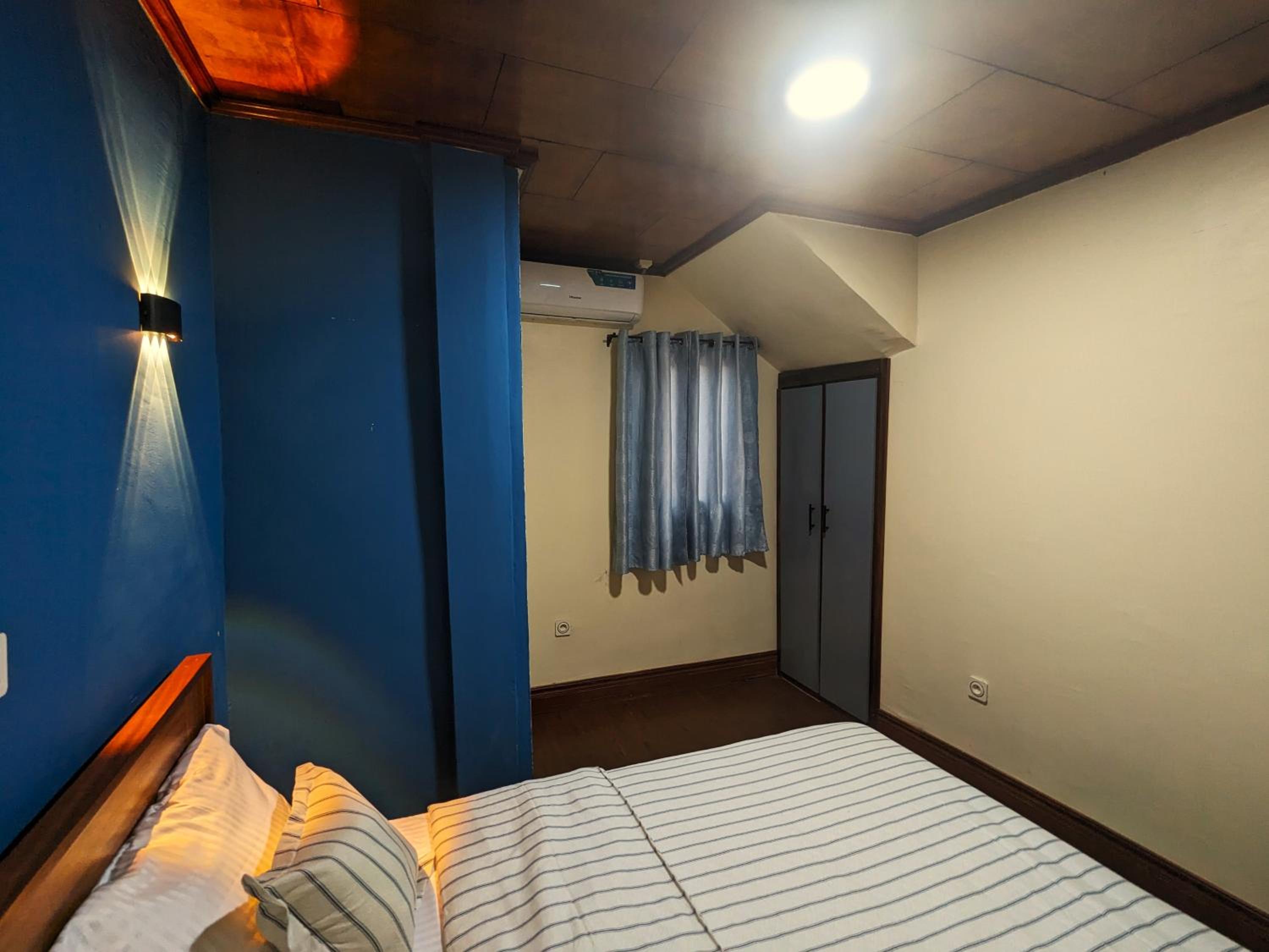 Chambre meublée extra confort à Yaoundé