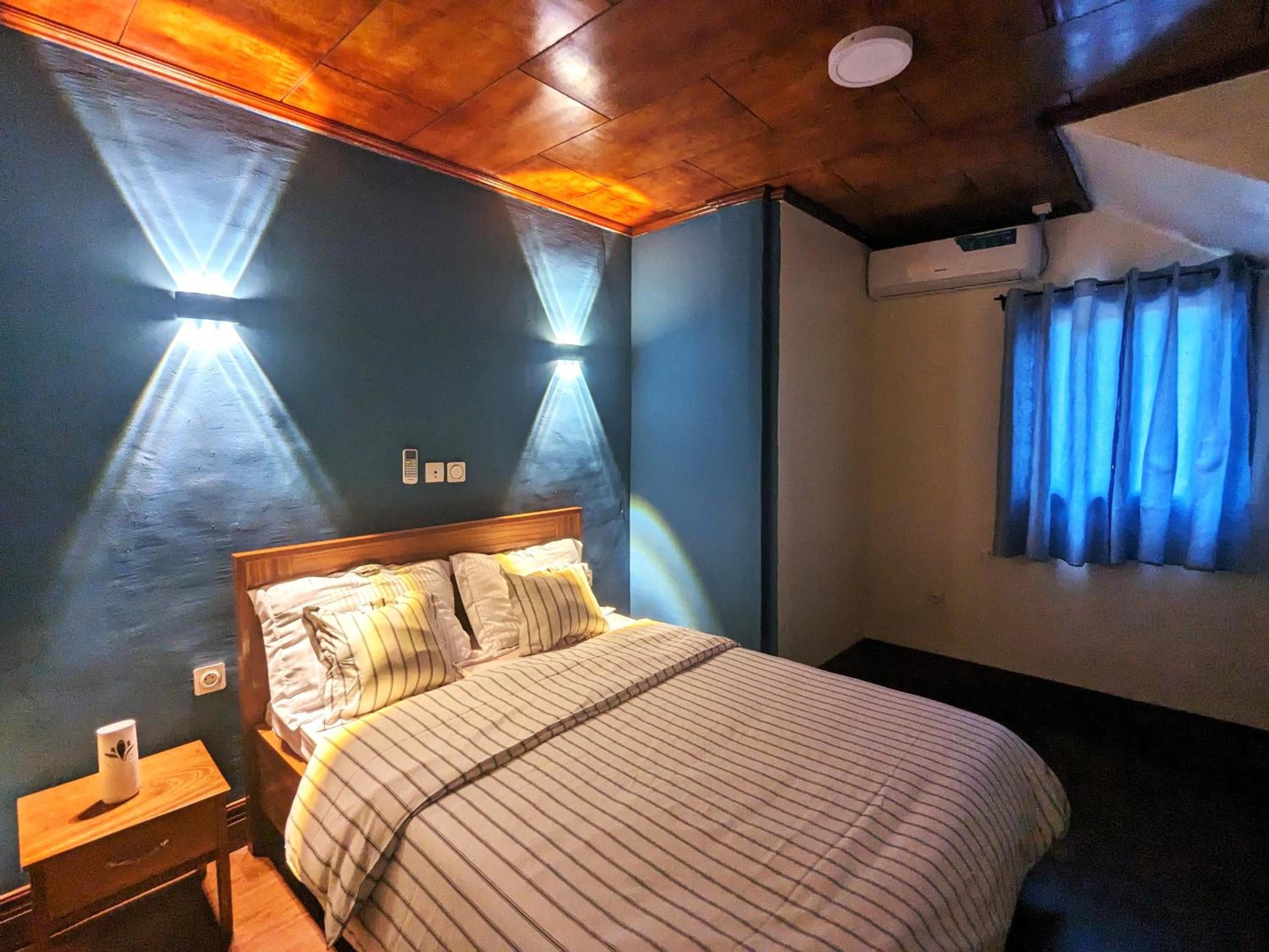 Chambre meublée extra confort à Yaoundé