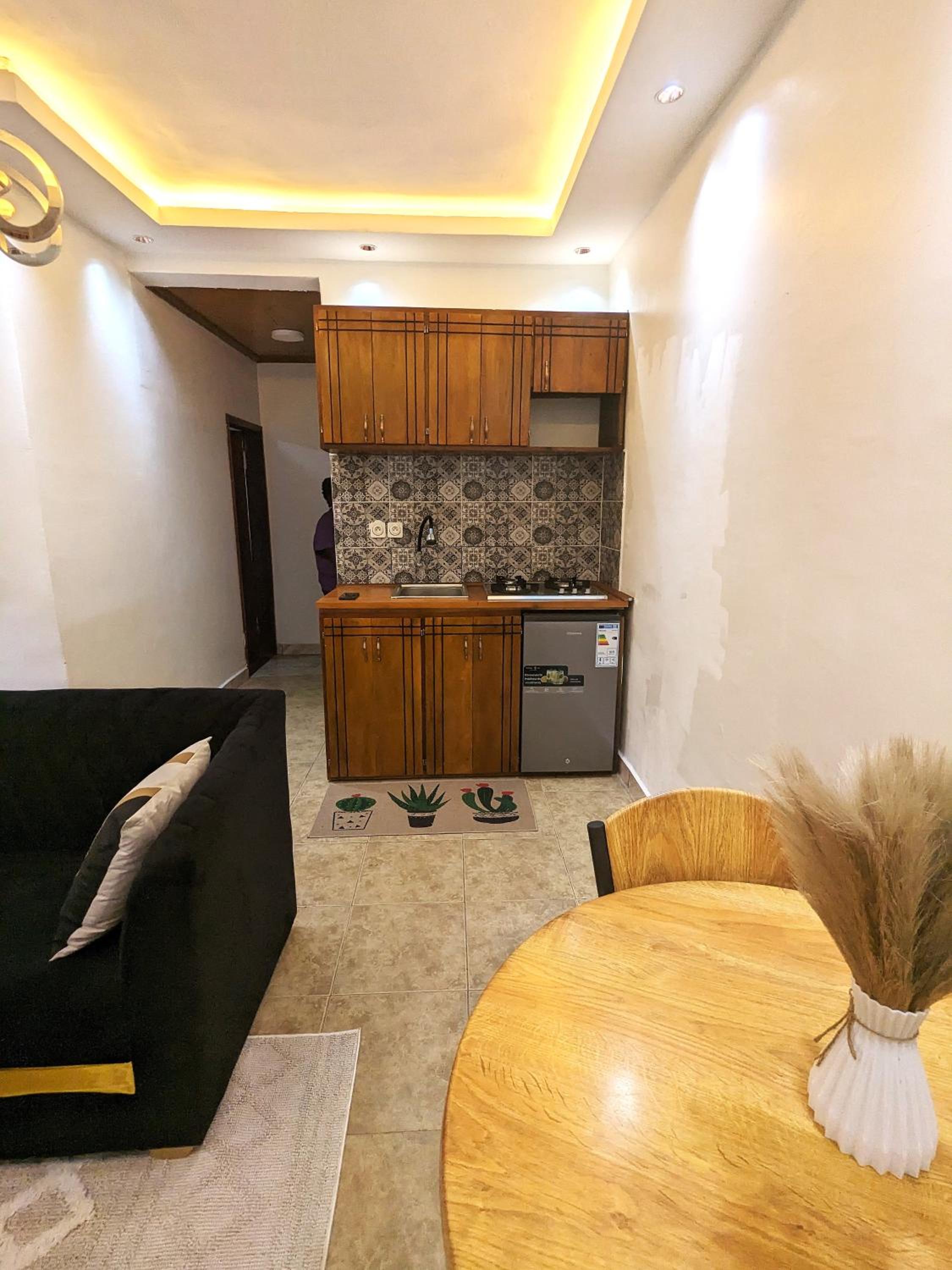 Chambre meublée extra confort à Yaoundé